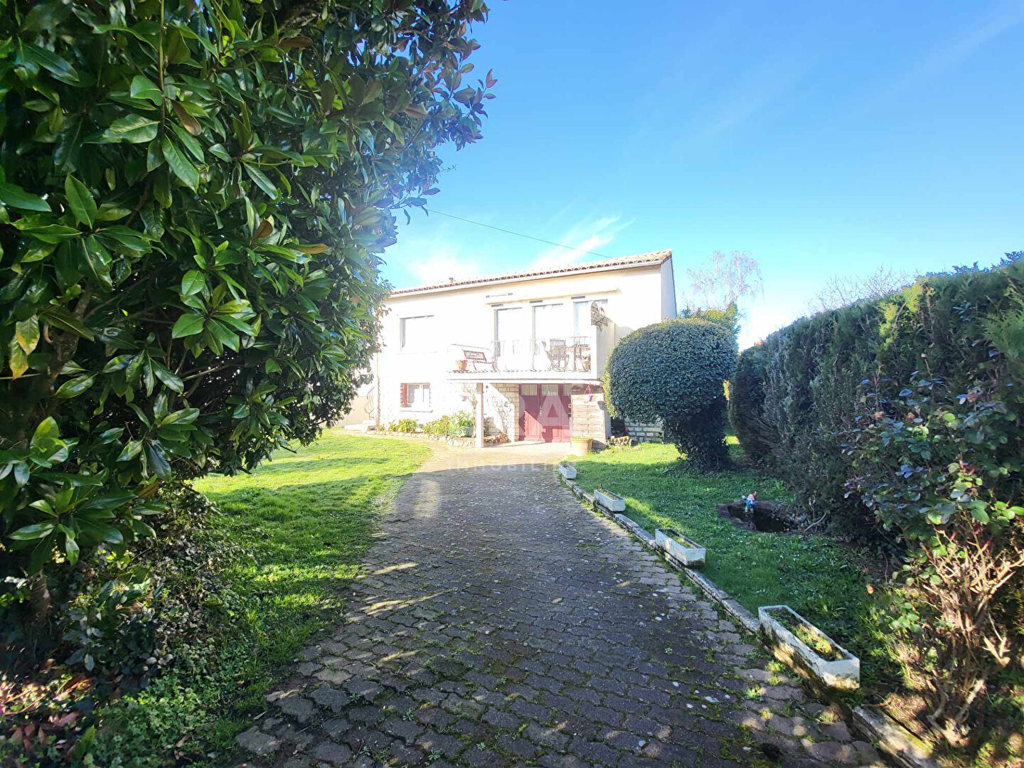 Photo Maison Surgeres 5 pièce(s) 108 m2 image 2/6