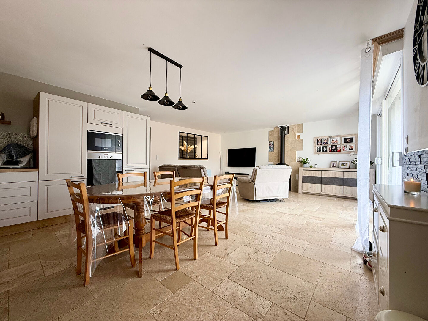 Photo Maison Surgeres 6 pièce(s) 127 m2 image 2/6