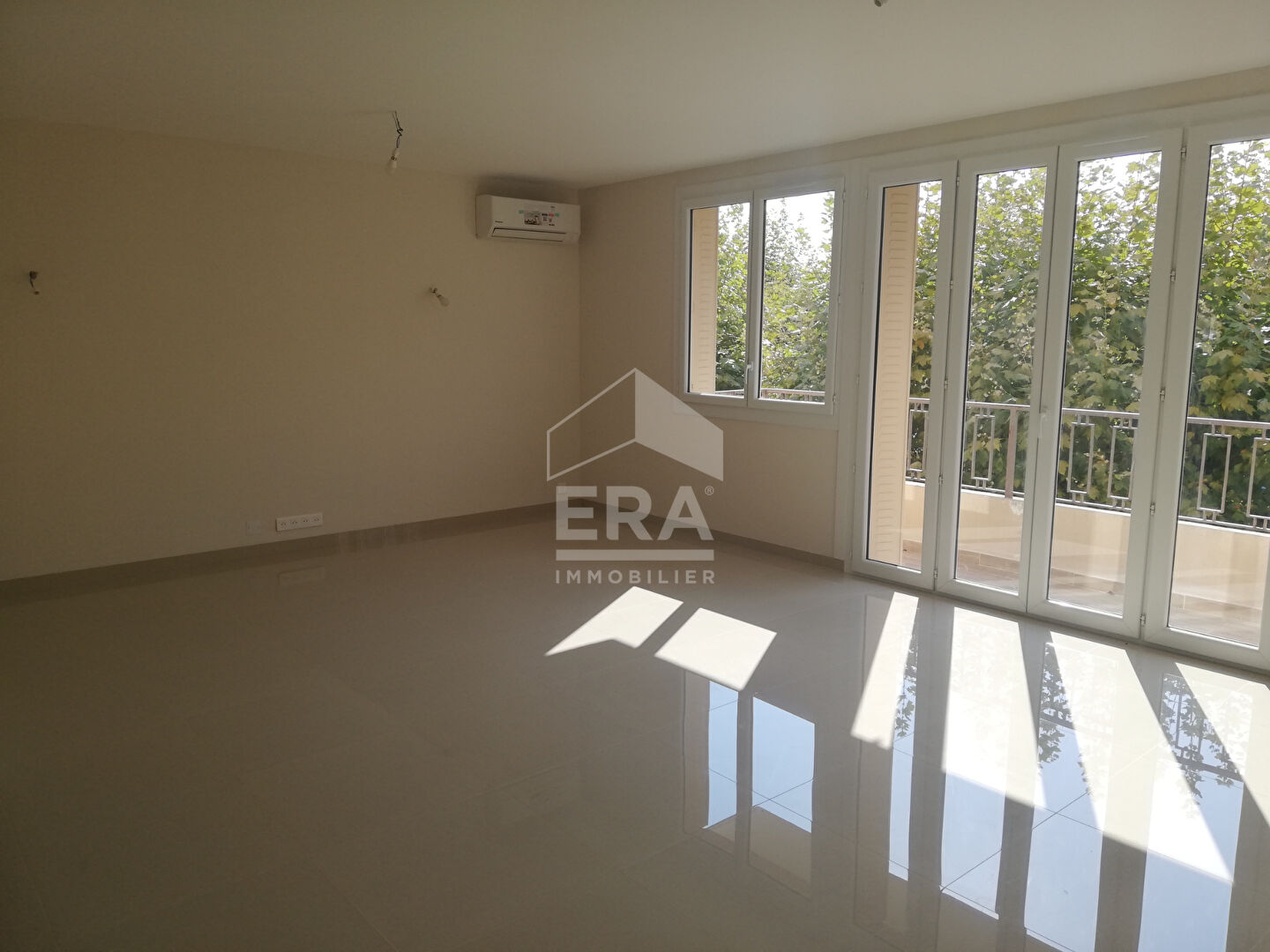 Agence immobilière de ERA FREJUS