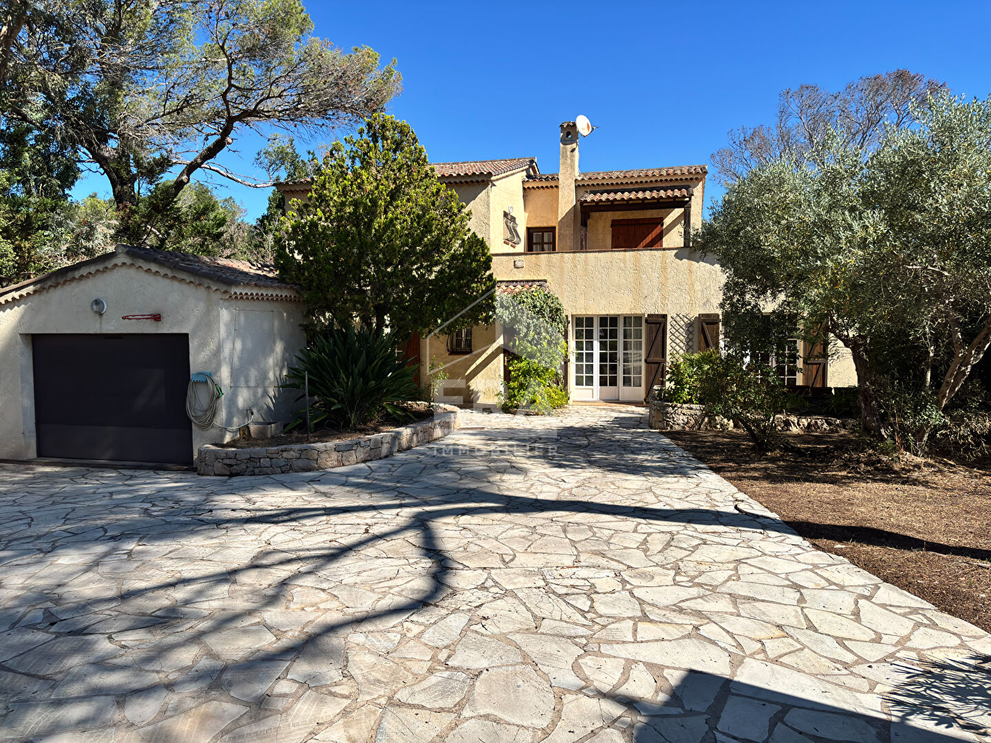 Agence immobilière de ERA FREJUS