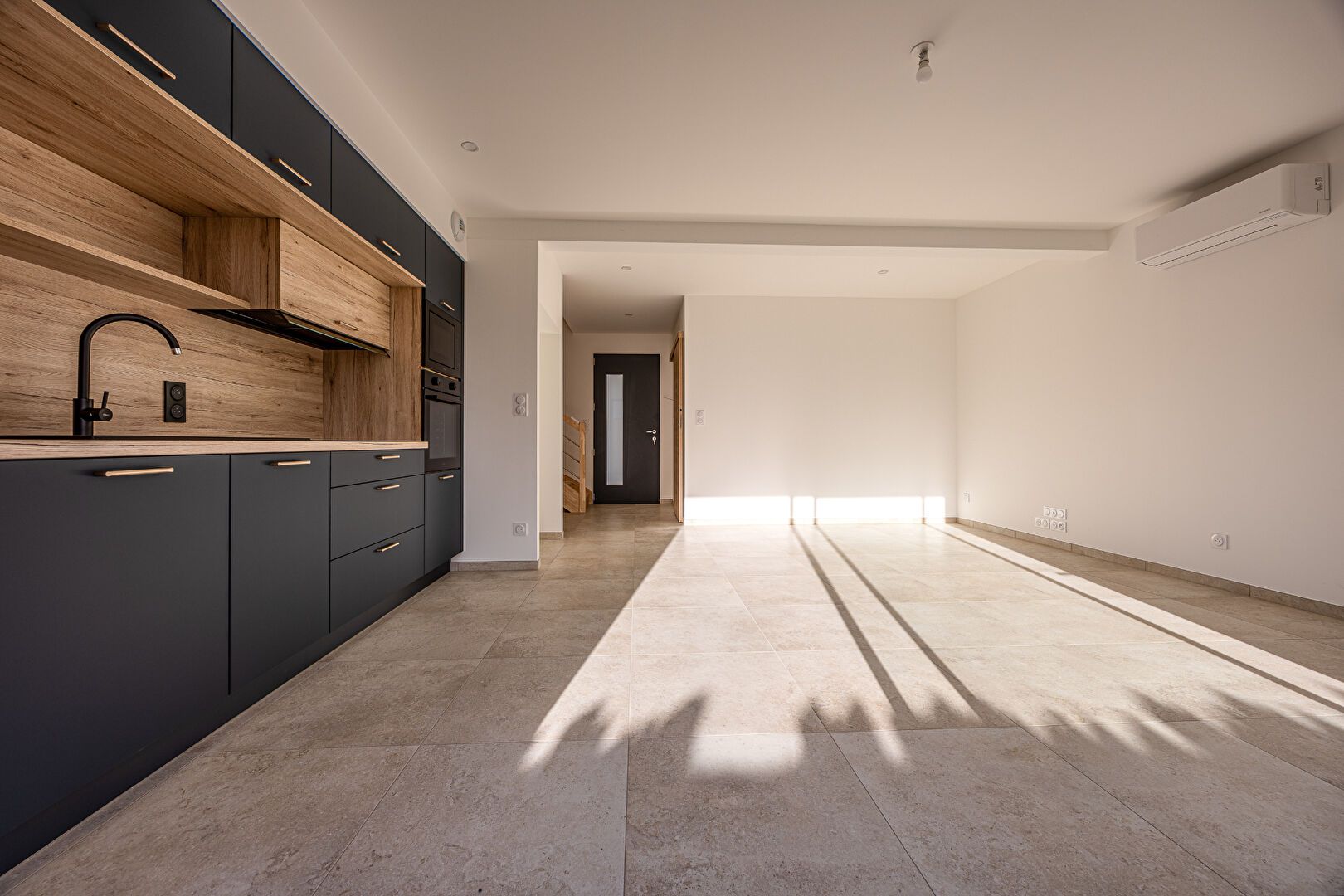 Photo AYTRE - MAISON NEUVE  / TROIS CHAMBRES image 5/6