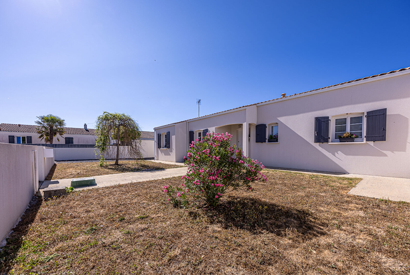 Maison de plain pied dans le centre de St Vivien