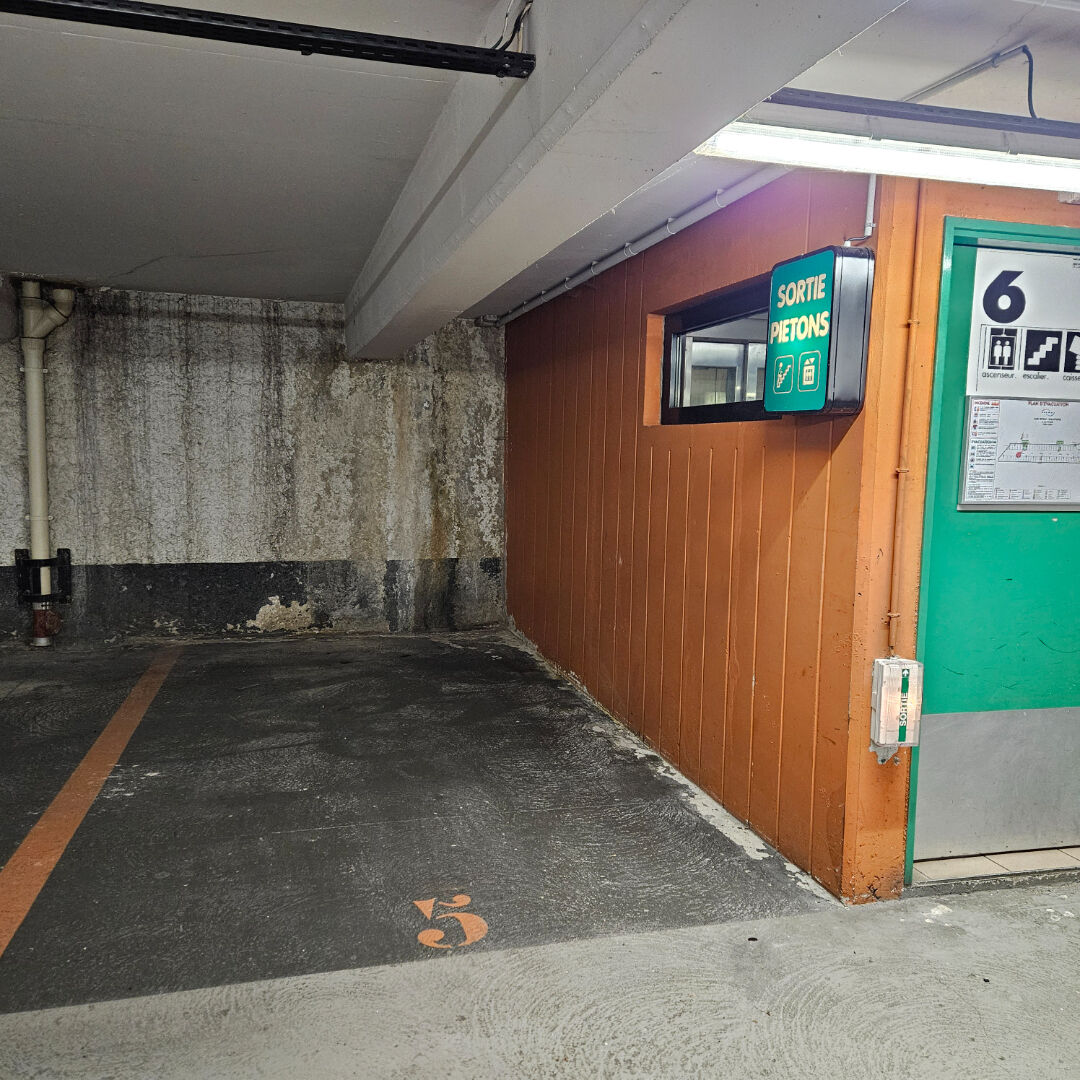 Photo Parking / box Paris image 1/1