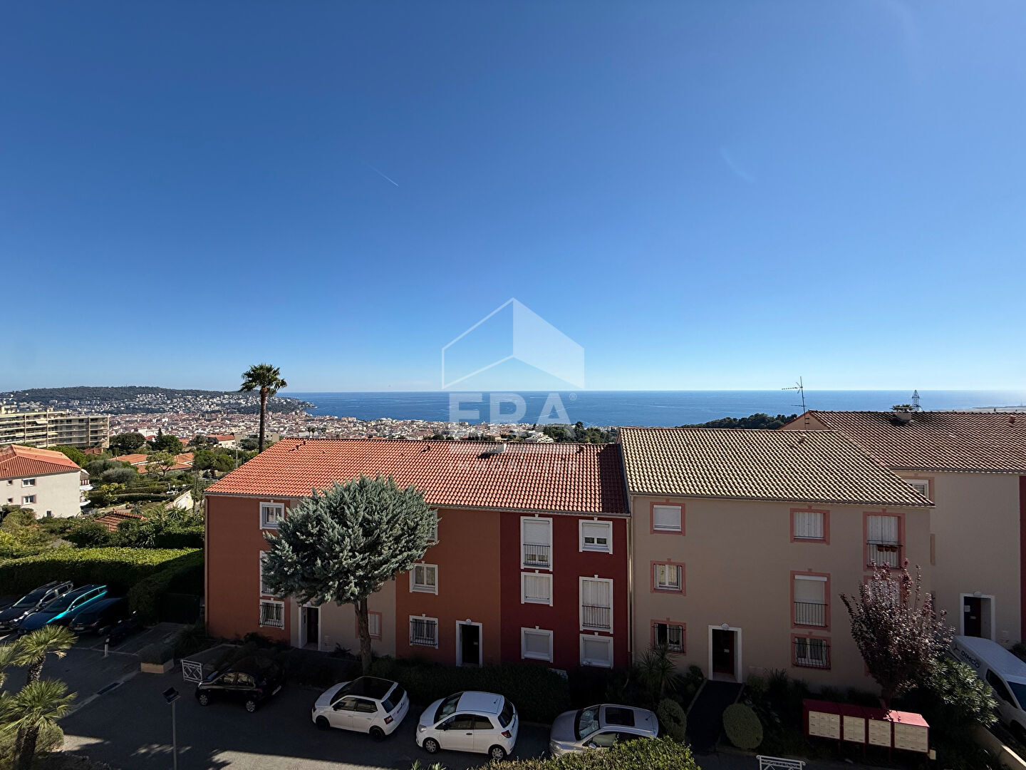 Appartement Nice 3 pièce(s) 61 m2 - Vue mer panoramique - parking extérieur