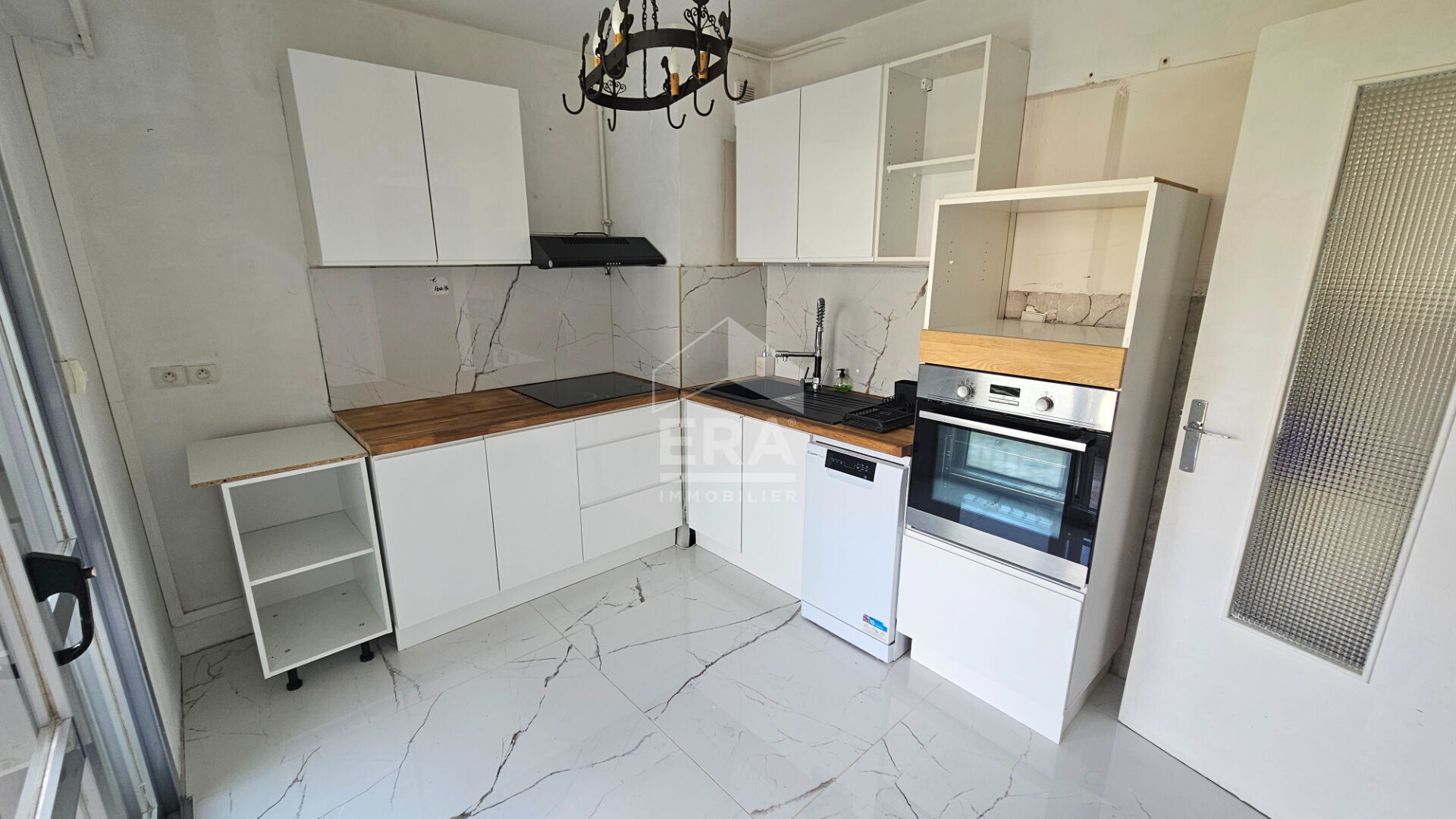 Photo Appartement Vence 3 pièce(s) 92 m2 image 5/6