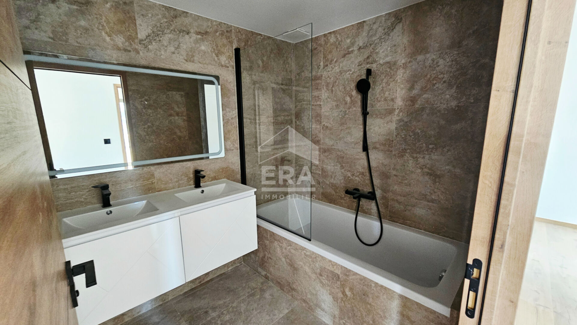 Photo Appartement Vence 4 pièce(s) 75 m2 image 5/5