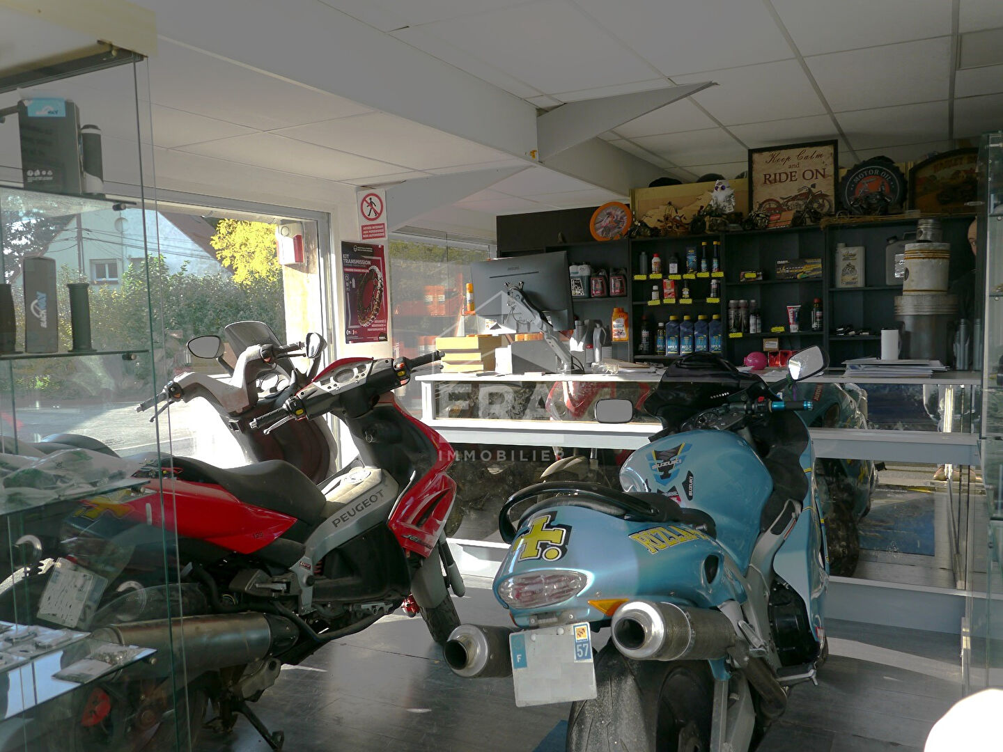 Photo Local commercial Arques 147 m2 image 2/4