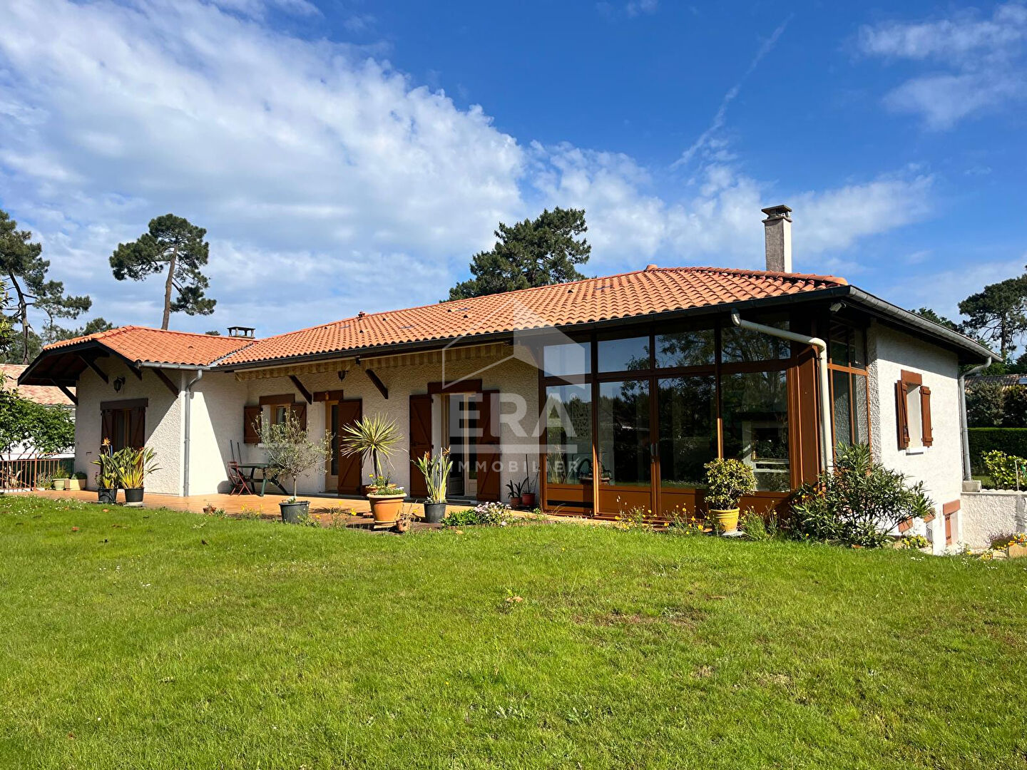 Agence immobilière de ERA LA CABANE DU MOULLEAU