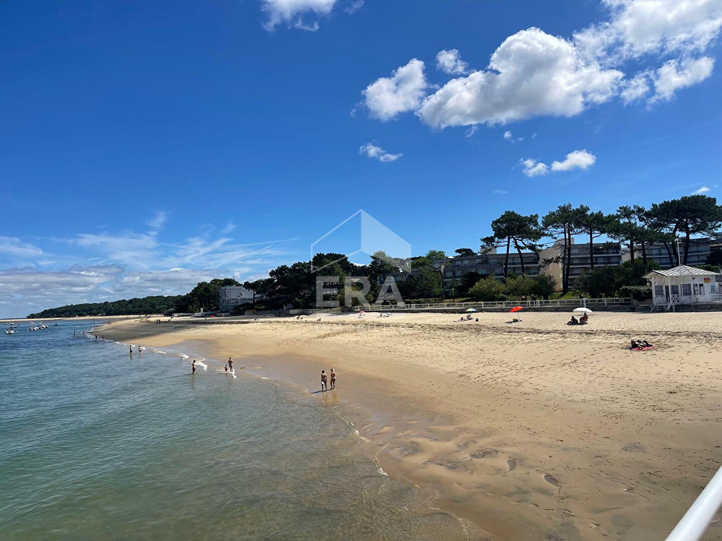 Agence immobilière de ERA LA CABANE DU MOULLEAU