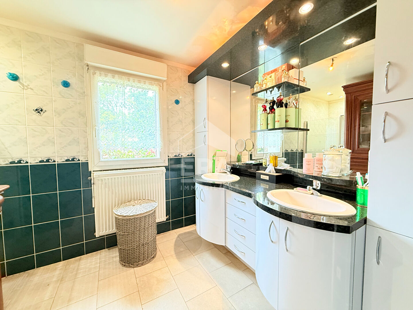 Photo Propriété typique normande 9pièce(s) 183m2 avec dépendance image 4/6