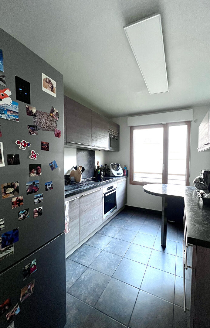 Photo Appartement Suresnes 4 pièce(s) 82 m2 image 2/6