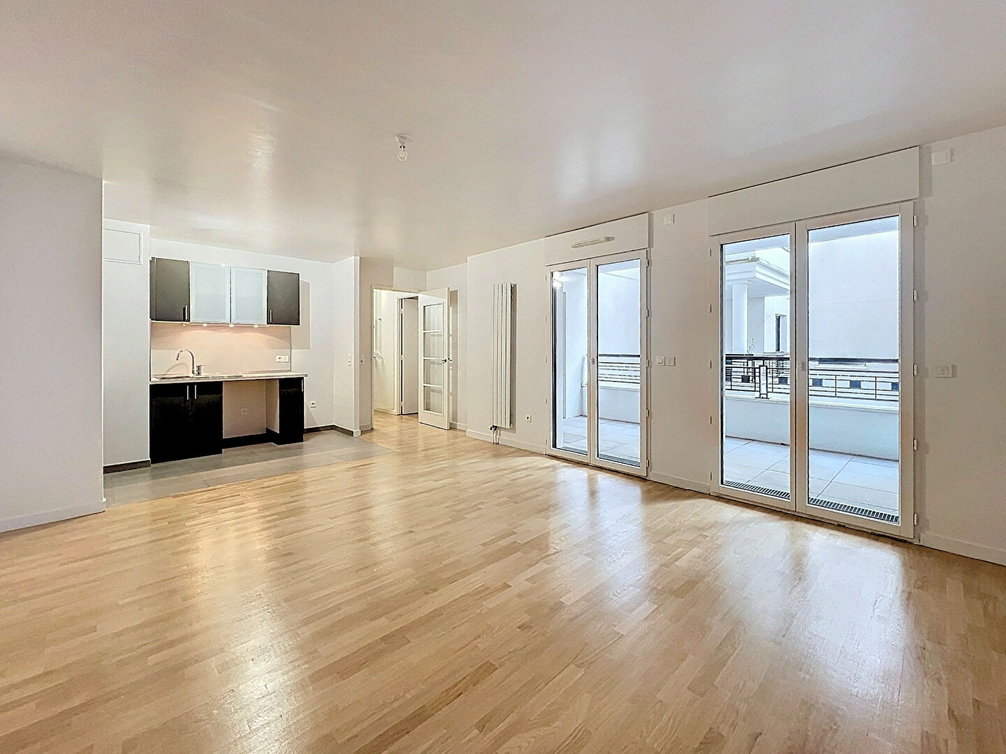 Photo Appartement Suresnes 2 pièce(s) 56 m2 image 2/5