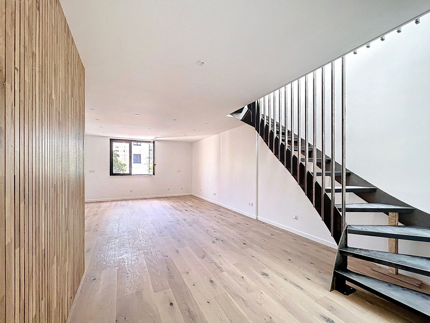 Appartement Suresnes 4 pièce(s) 103 m2