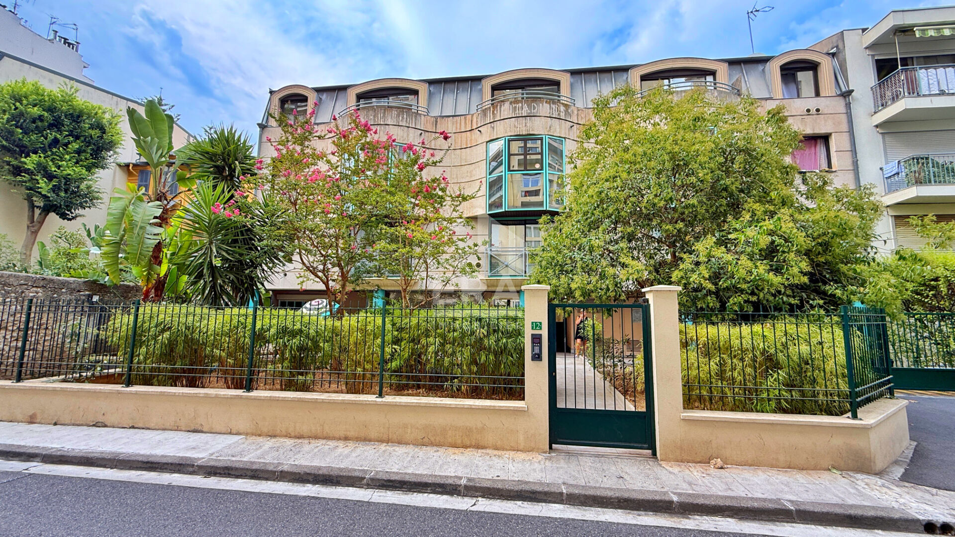 A VENDRE : NICE/QUARTIER FLEURS - 2P 47m2 avec terrasse