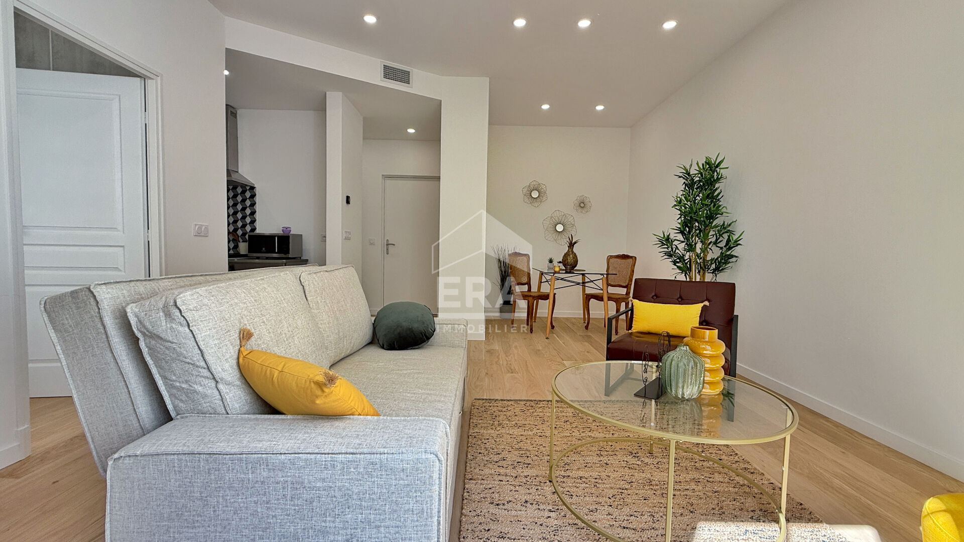 Photo T2 Nice-Centre 46 m2 image 1/6