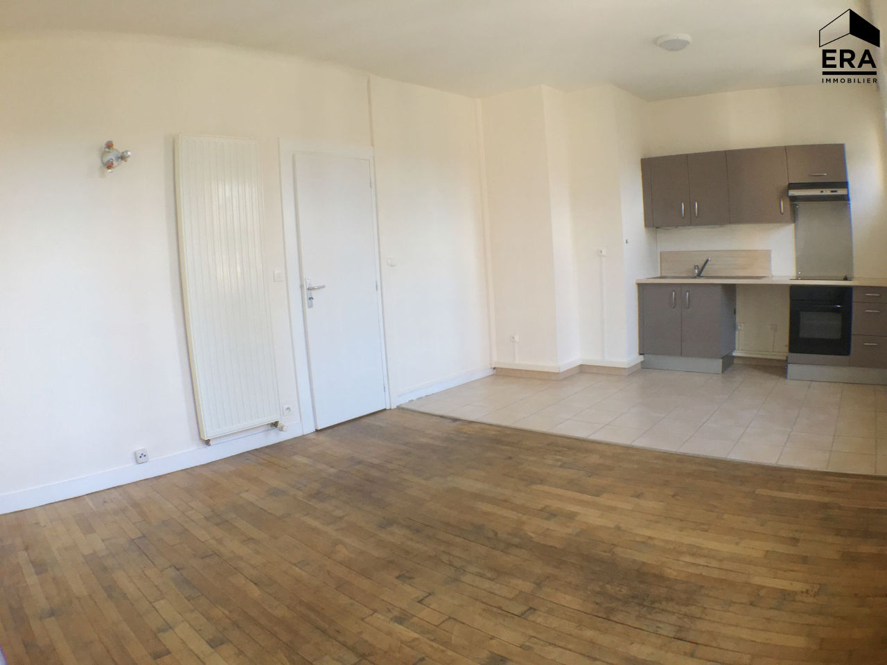 APPARTEMENT T3 A LOUER - BLOIS - HYPERCENTRE, 2 CHBS, CAVE COMMUNE