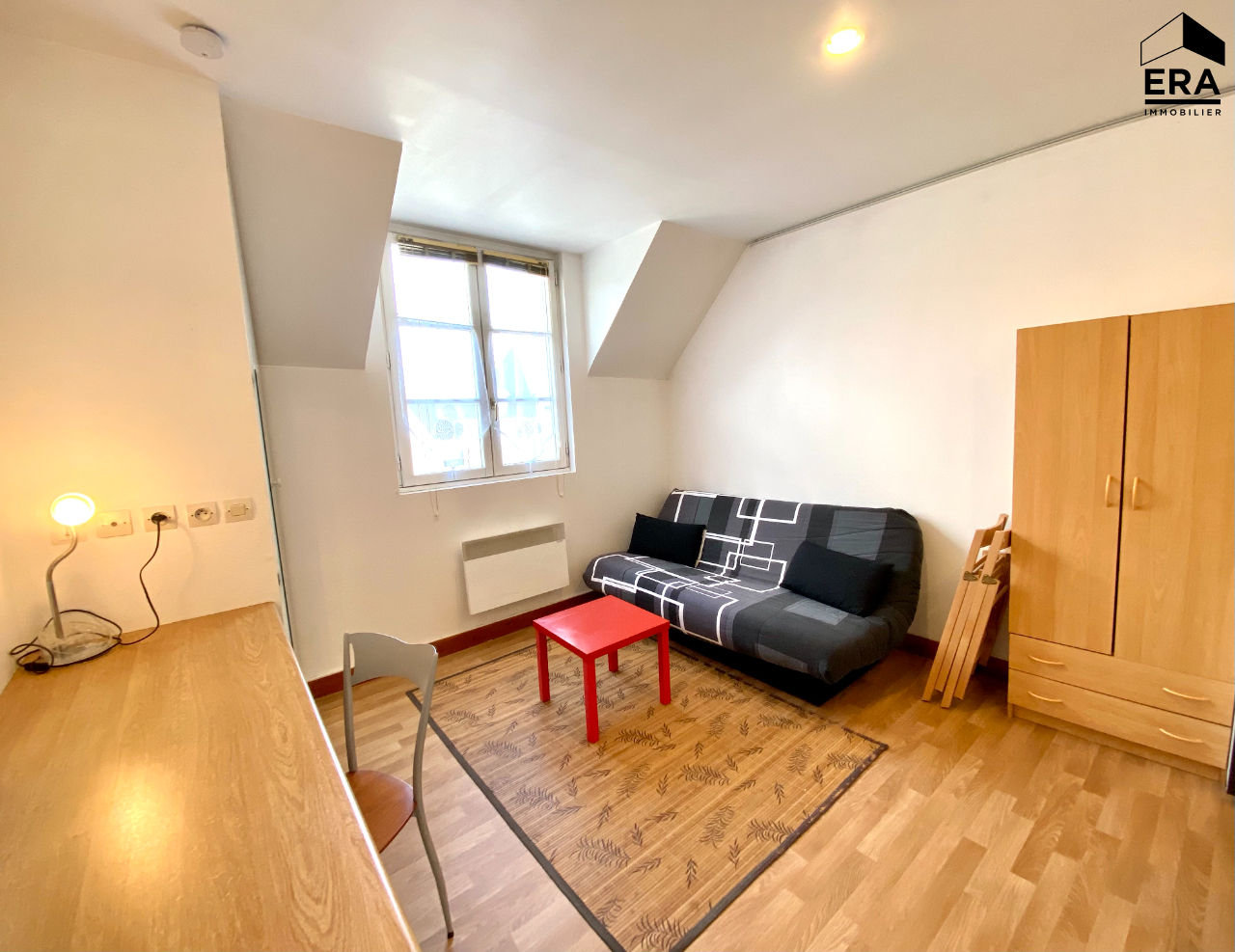Photo STUDIO MEUBLE A LOUER - BLOIS - HYPERCENTRE-VILLE, PROCHE TOUTES COMMODITES image 3/6