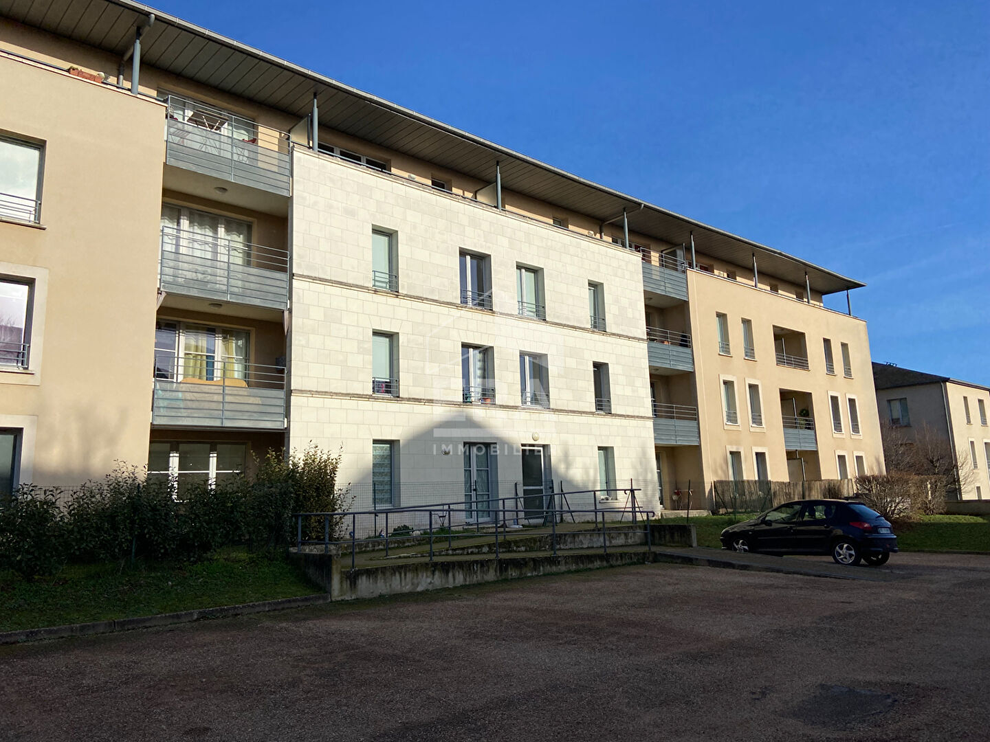 APPART. A LOUER T2 - BLOIS - PROCHE CENTRE-VILLE, PARKING, RÉSIDENCE RÉCENTE & SÉCURISÉE