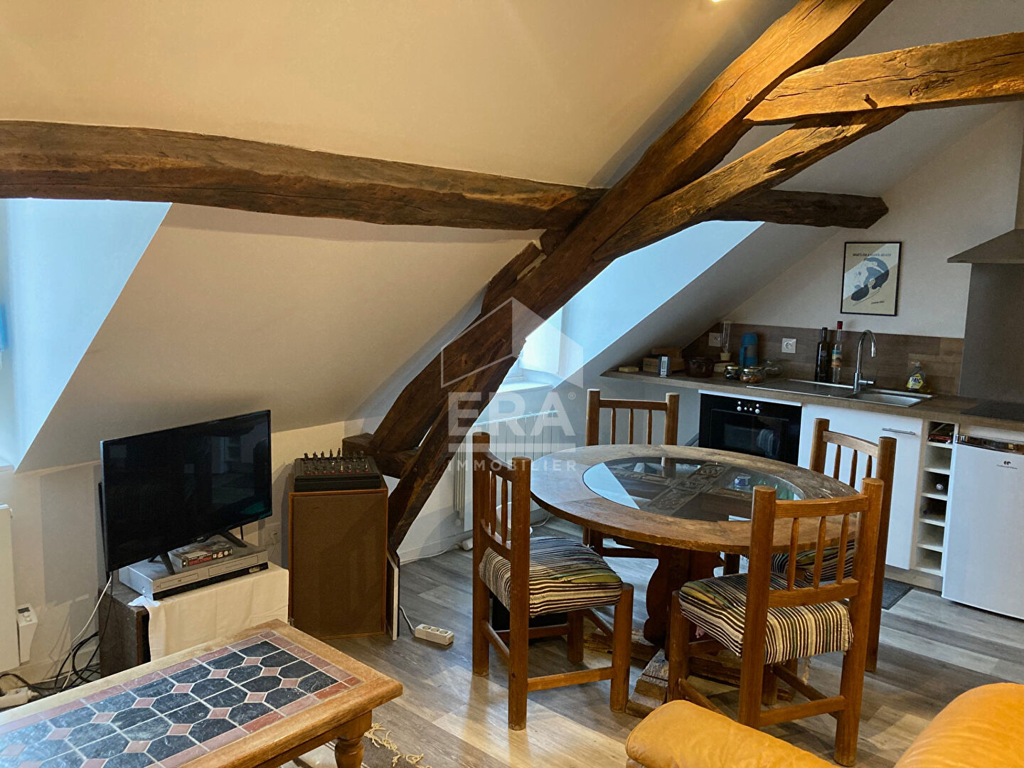 Photo APPARTEMENT F1 / STUDIO MEUBLE A LOUER EN COURTE DUREE - A BLOIS - BELLES PRESTATIONS - VUE SUR CHÂTEAU & LOIRE image 3/6