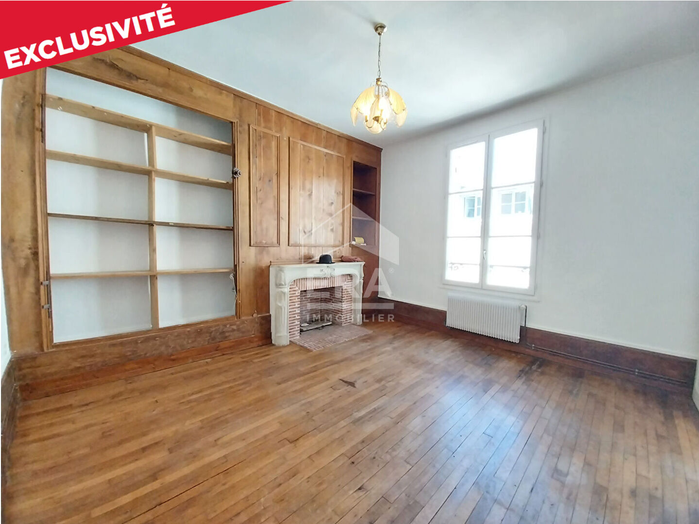 Appart. à vendre T5 - Blois - Très bien placé au coeur du centre-ville, beaux espaces à rénover.