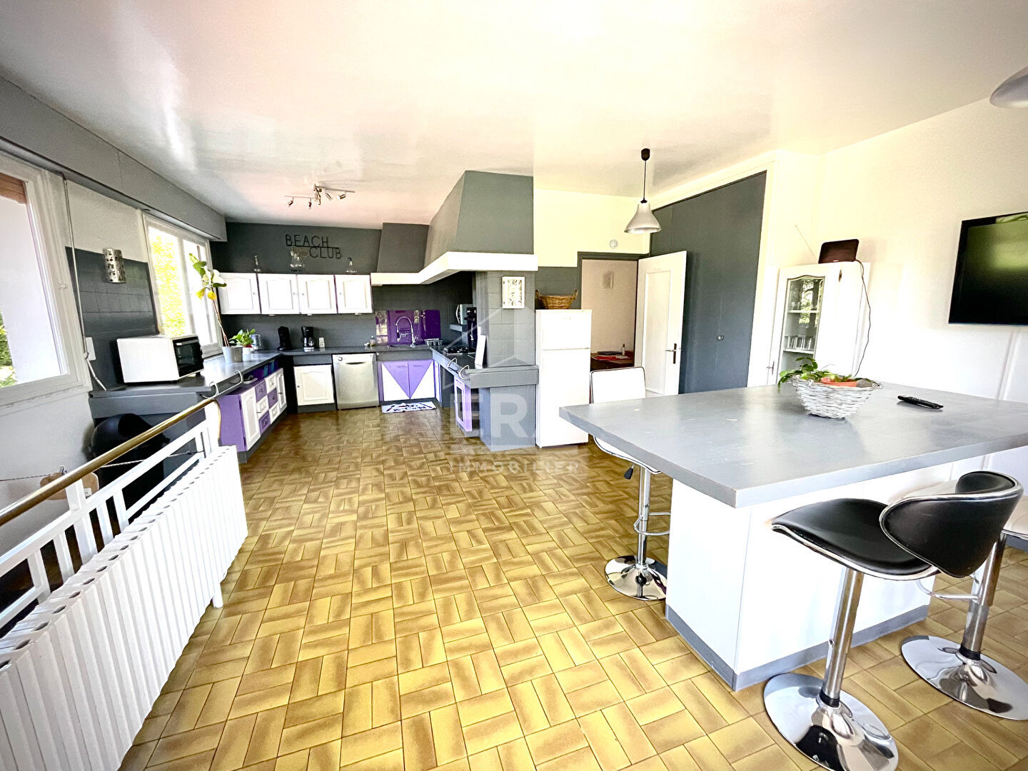 Photo Maison à vendre T10 - Proche de Blois - Maison d'architecte, 6 Chbs, espace bien-être image 4/6