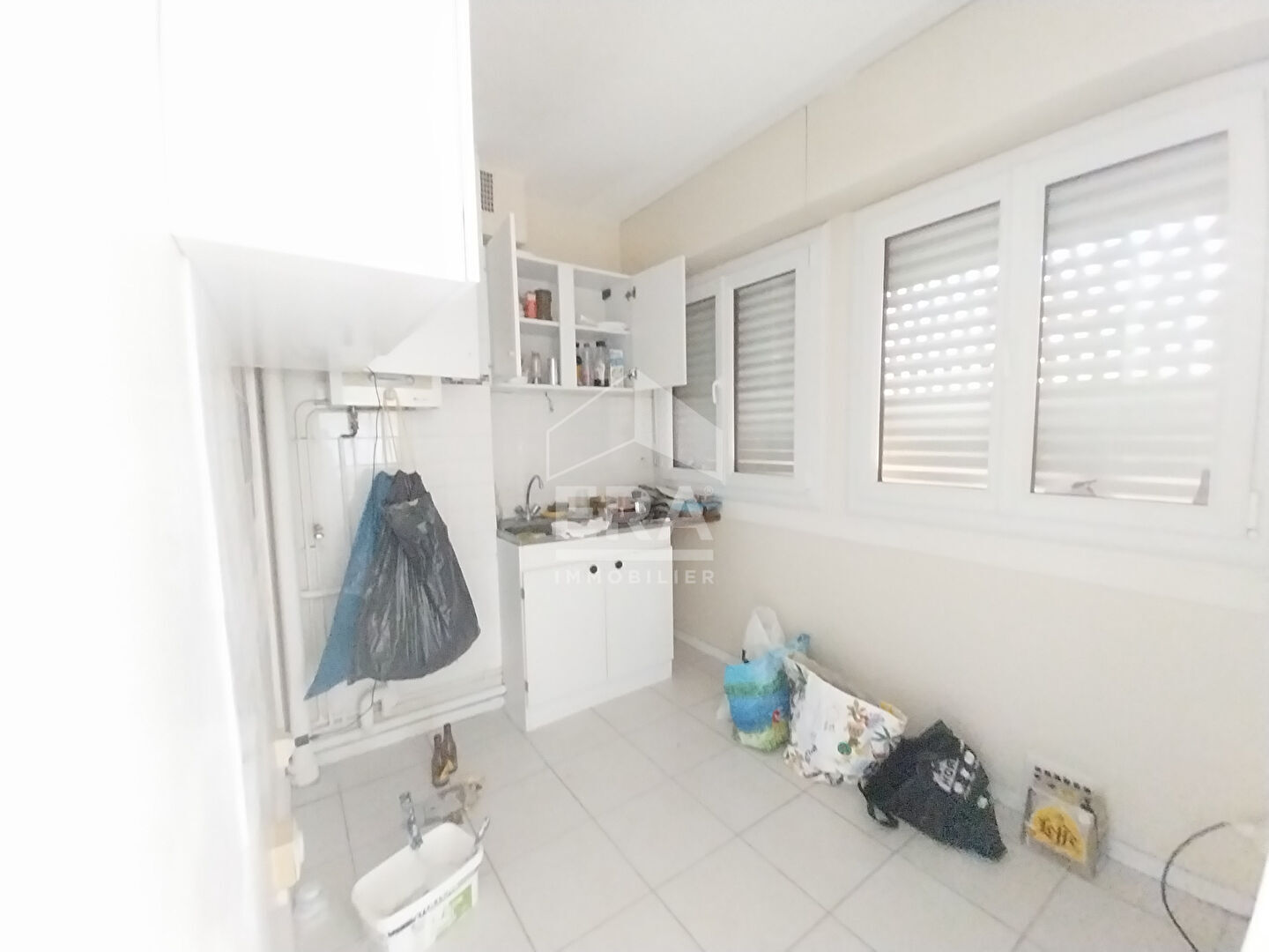 Photo APPARTEMENT A VENDRE T3 - BLOIS - 2 CHBS, ENTIEREMENT RENOVE, PARKING et PARC COMMUNS image 4/6