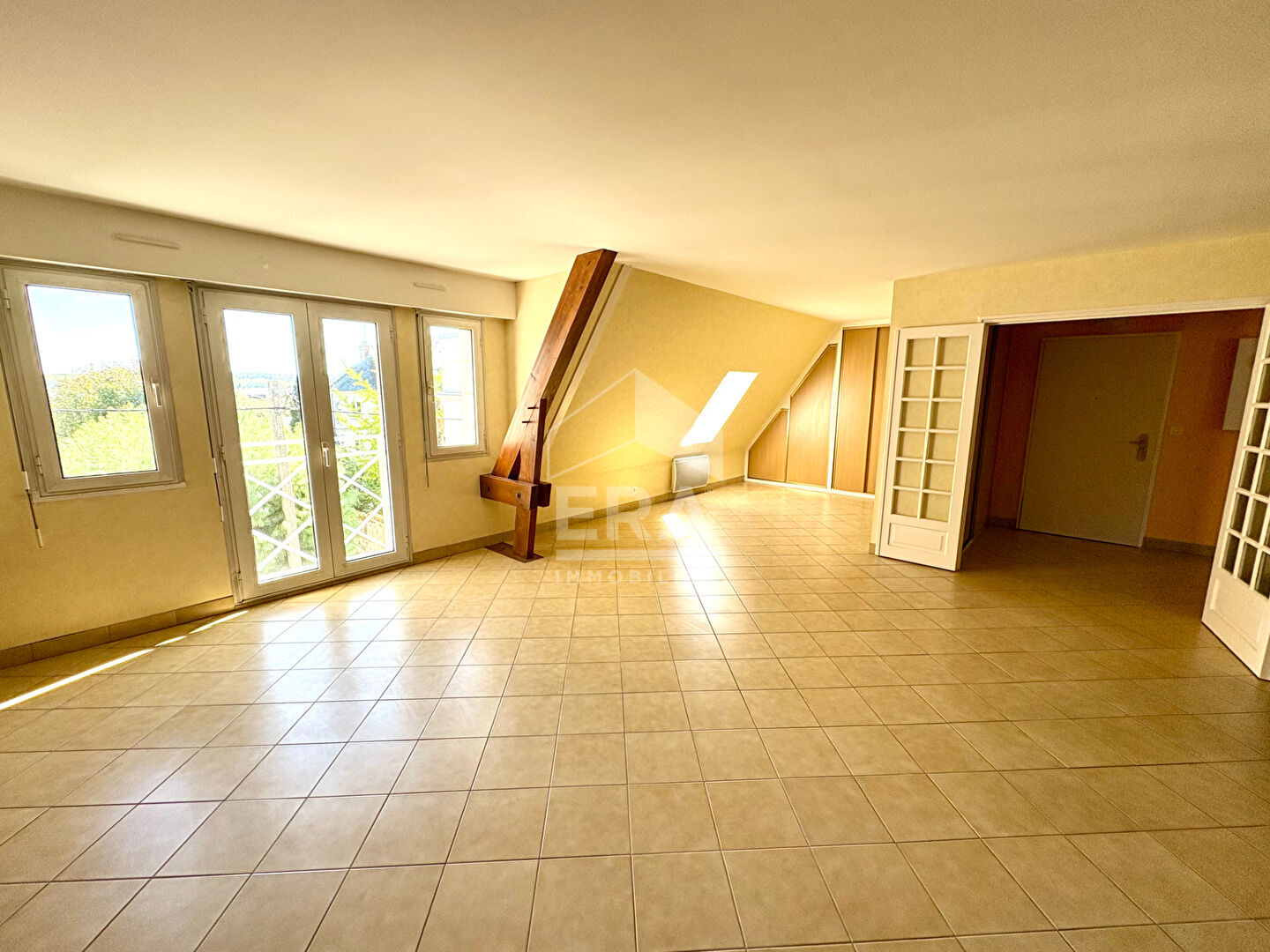 Appart. à louer T5/6 - Blois - Centre-ville, Duplex, Asc, 3 Chbs, Vue Loire, Garage privé