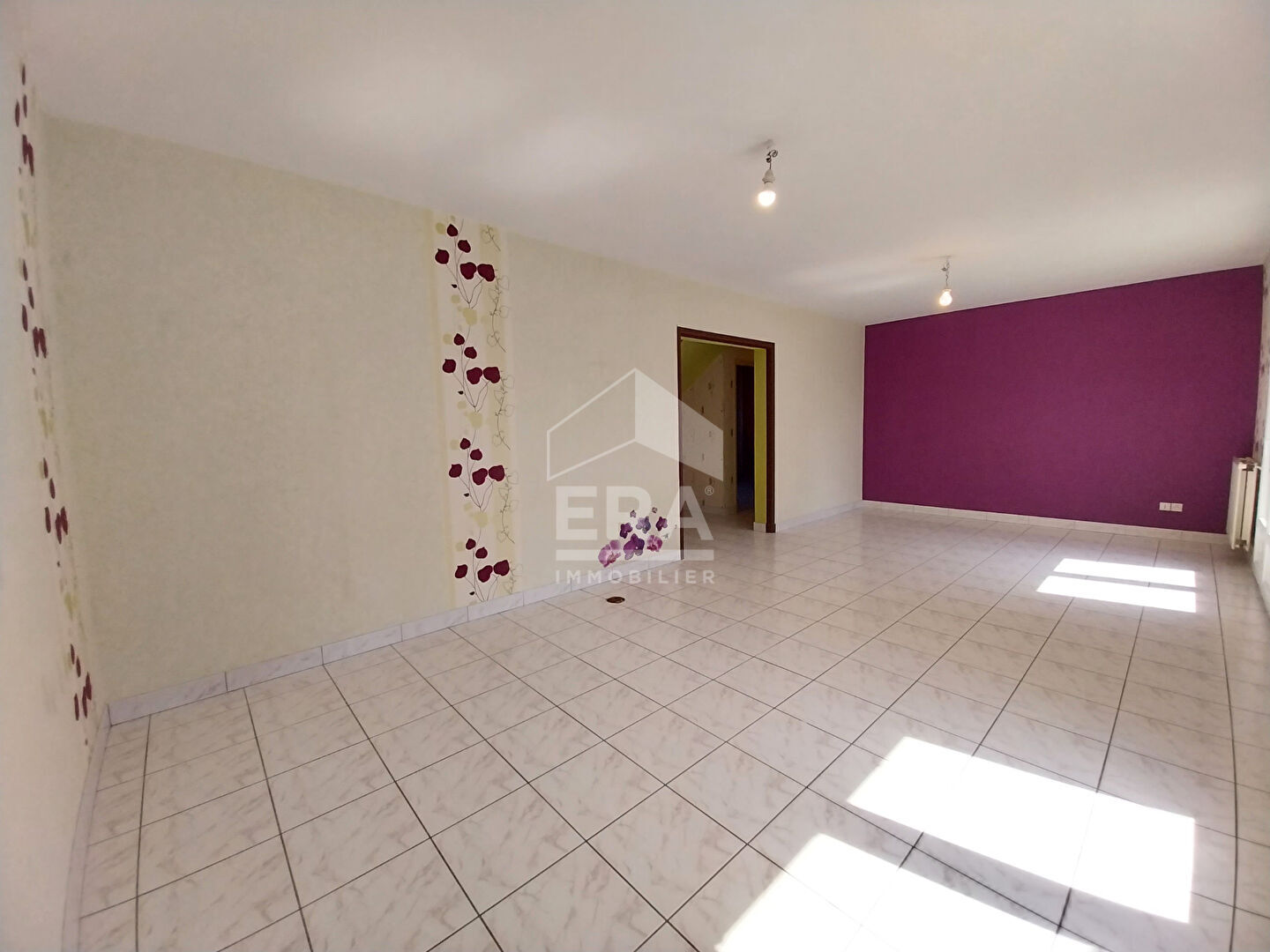 Photo MAISON A VENDRE T6 - BLOIS SORTIE N/O - 5 CHBS, GARAGE, GRENIER AMENAGEABLE image 3/6