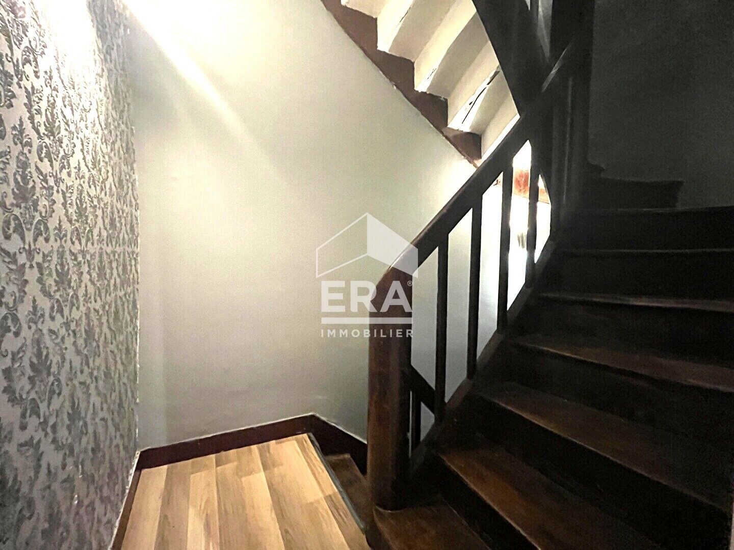 Photo Maison de ville (immeuble) à vendre - BLOIS - CENTRE-VILLE, 1 logt. T3 triplex  + 1 local image 4/6