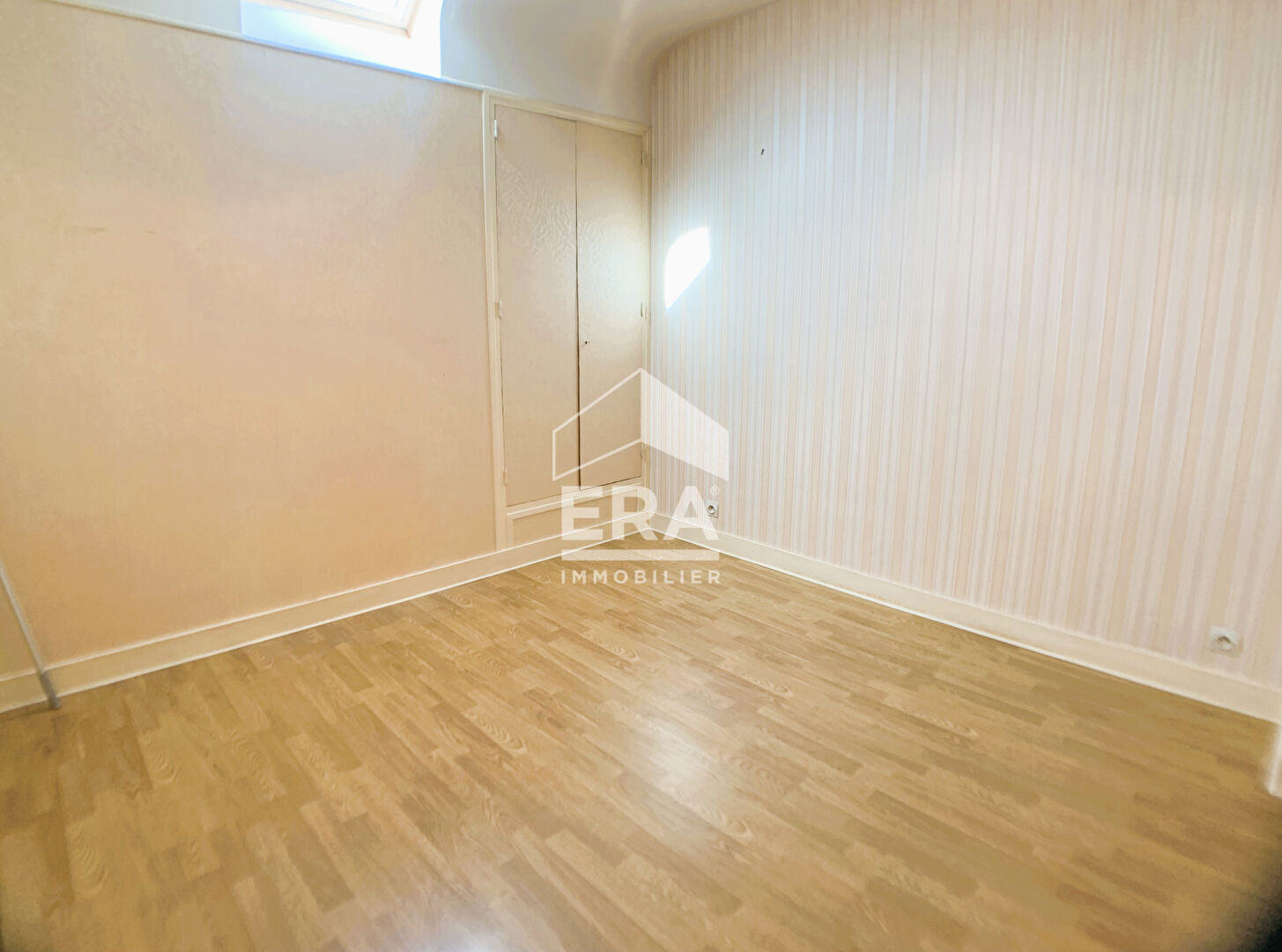 Photo Maison à vendre T5 - Blois - Bien entretenue, sain, Double séjour, 3 Chbs, Déps./Atelier/Garage image 5/6