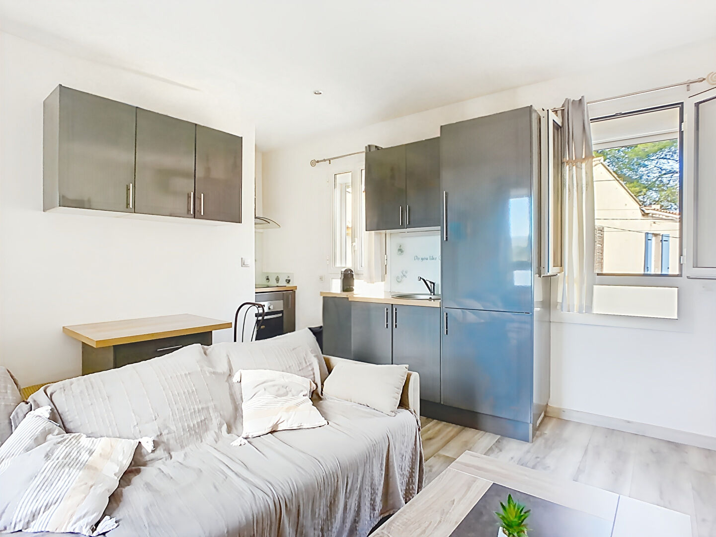 Photo Maison  de village Aubagne 2 pièce(s) 28 m2 terrasse garage image 3/6