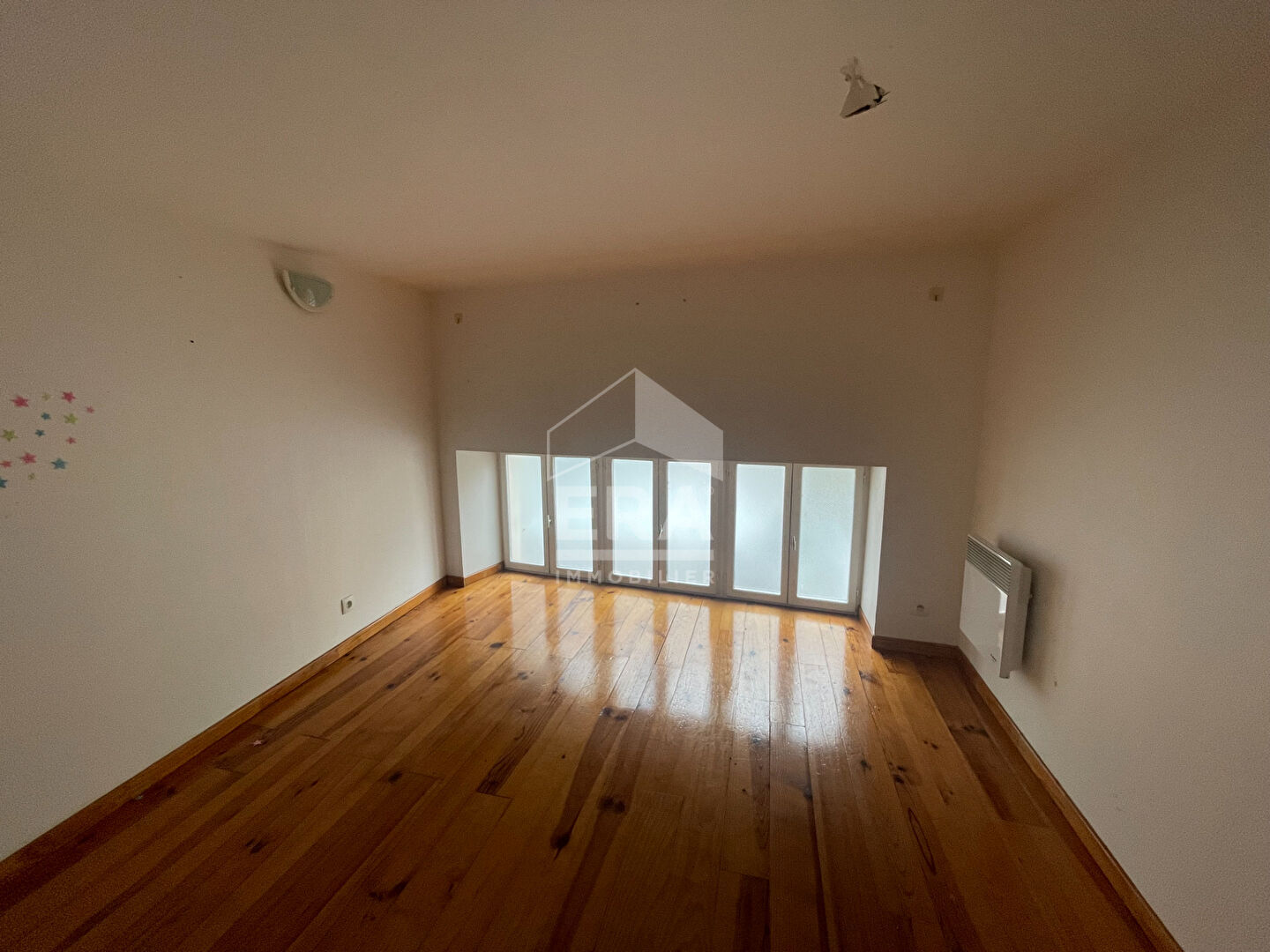 Photo À vendre : Appartement 5 pièces à Bordeaux - Saint Michel - Victoire image 4/6