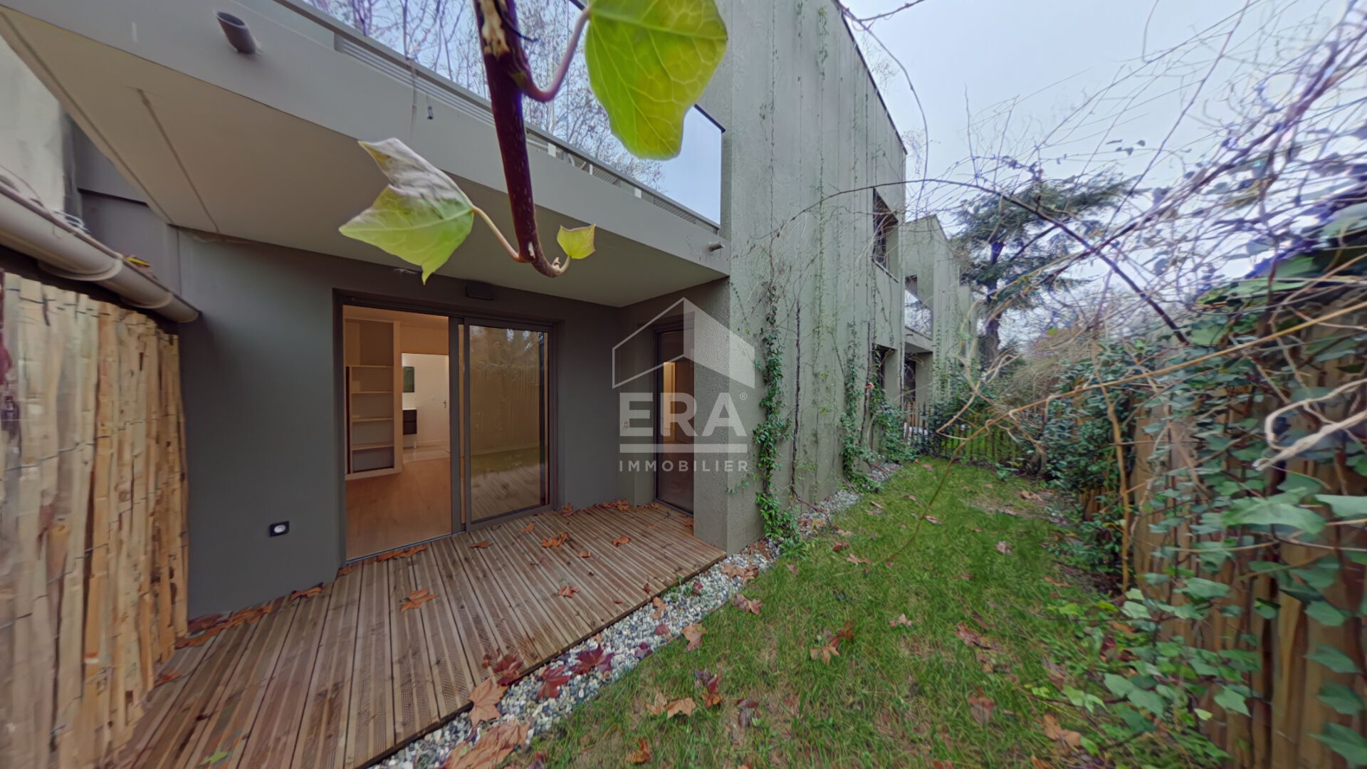 Vente appartement Frais de notaire offerts  4 pièces 98 m² avec terrasse, jardin et 2 parkings- Talence (33400)