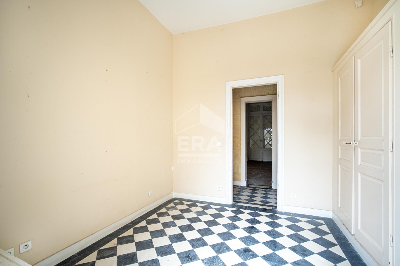 Photo Vente Maison ancienne 5 pièces 185 m² avec terrasse et jardin - Talence (33400) image 3/6