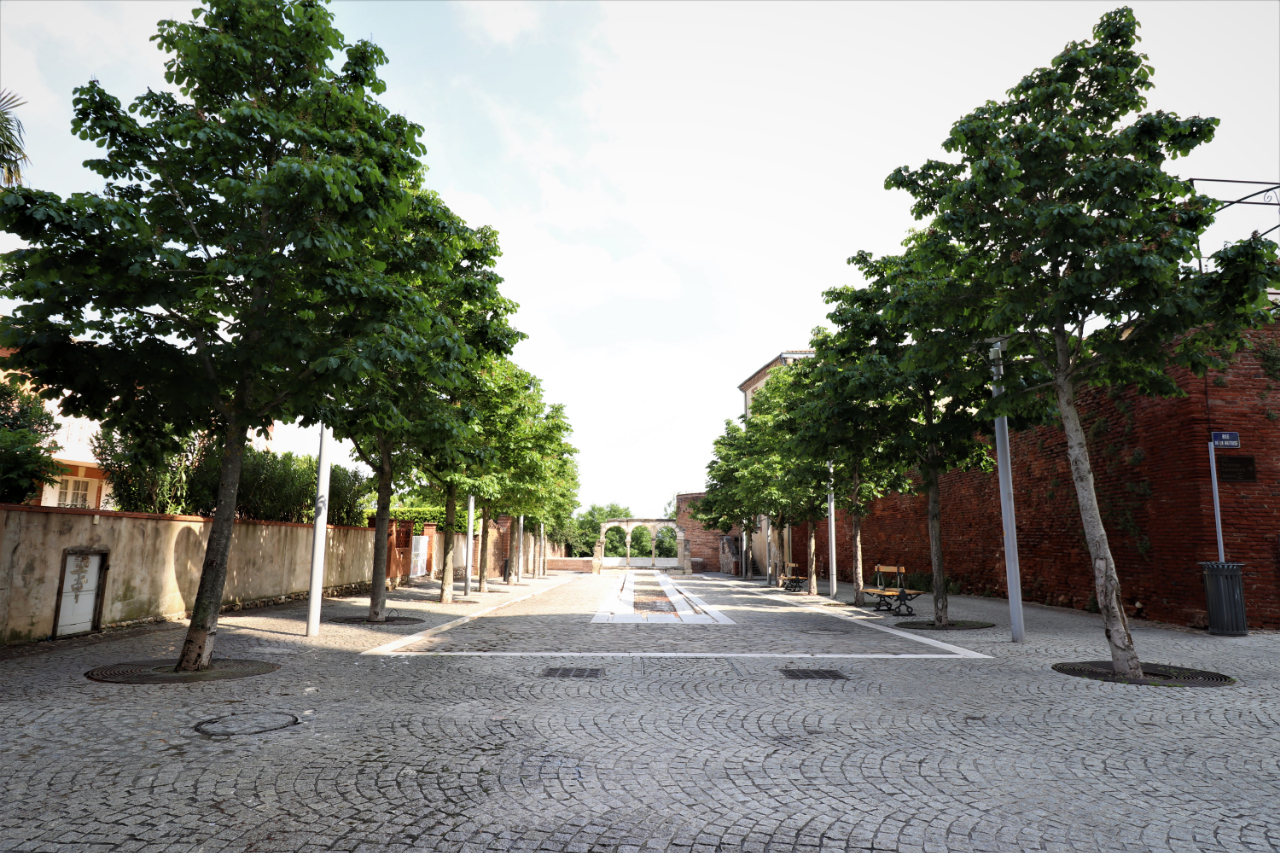 Photo Studio en duplex - CASTELVIEL image 2/6