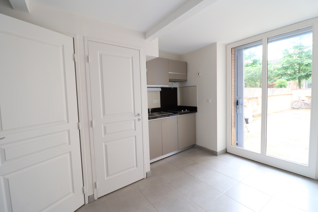 Photo Studio en duplex - CASTELVIEL image 4/6