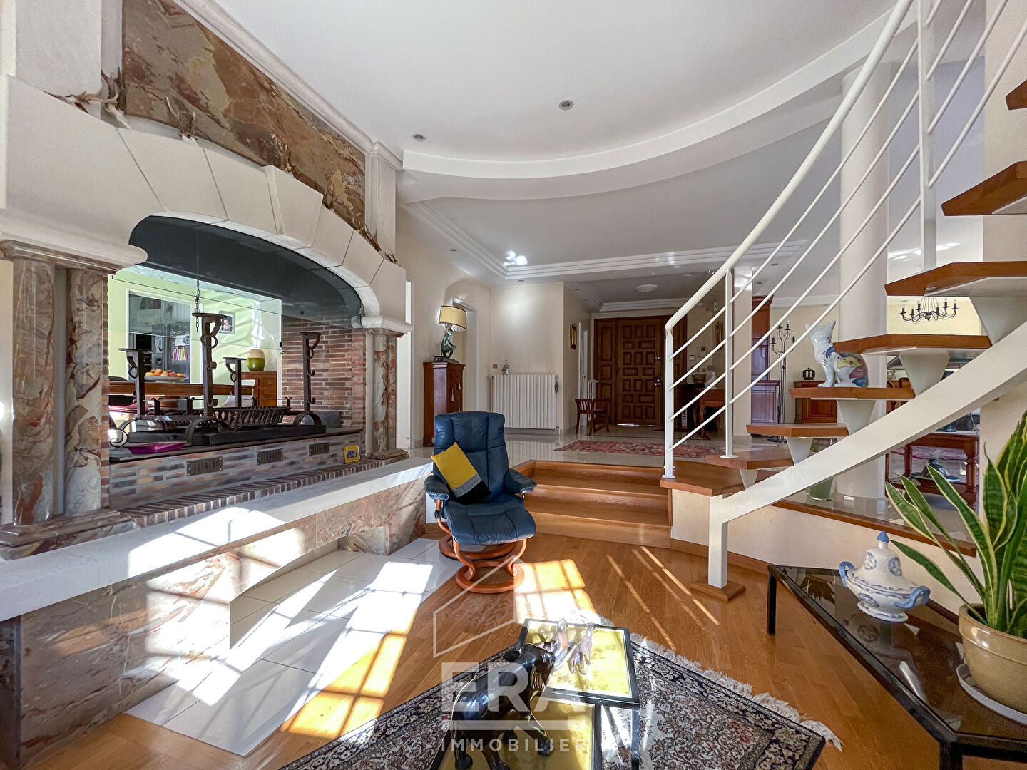 Photo Demeure de prestige Terssac 7 pièces 178 m2 image 2/6