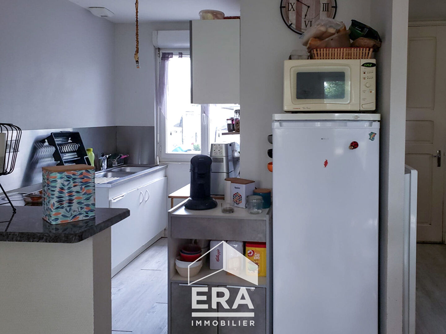 Photo Maison avec garage beau jardin image 2/4