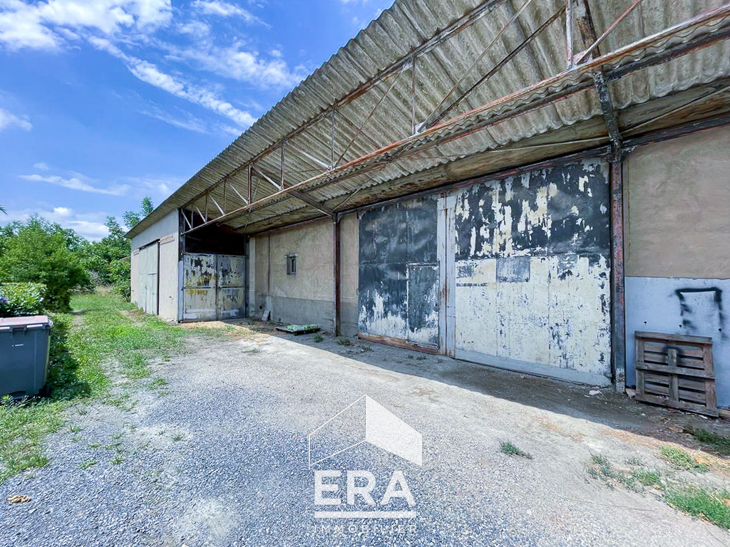 Photo Entrepot 280m² sur un grand terrain constructible Albi image 2/4