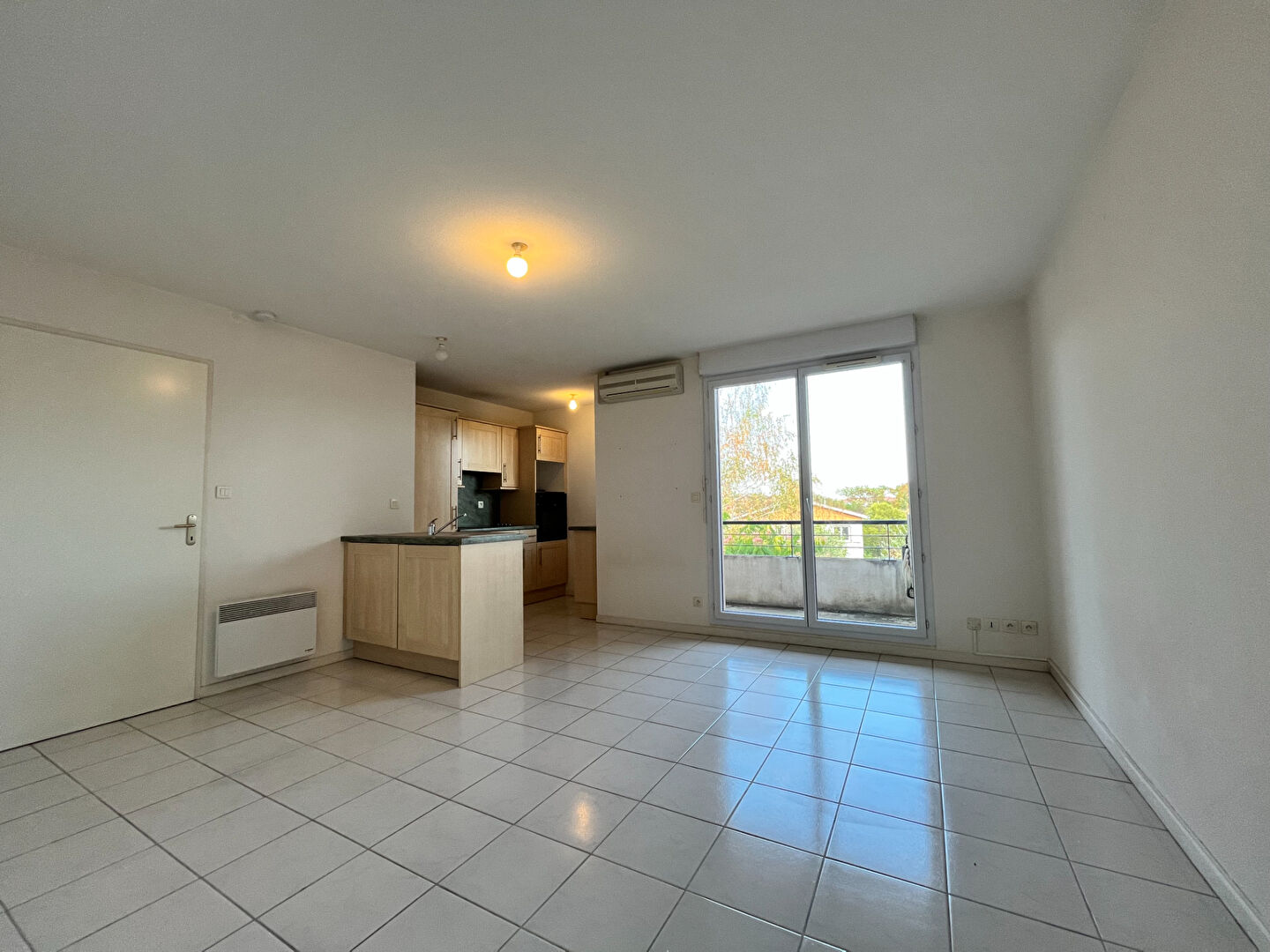 APPARTEMENT T2 AVEC BALCON ET PARKING - ALBI FACULTE