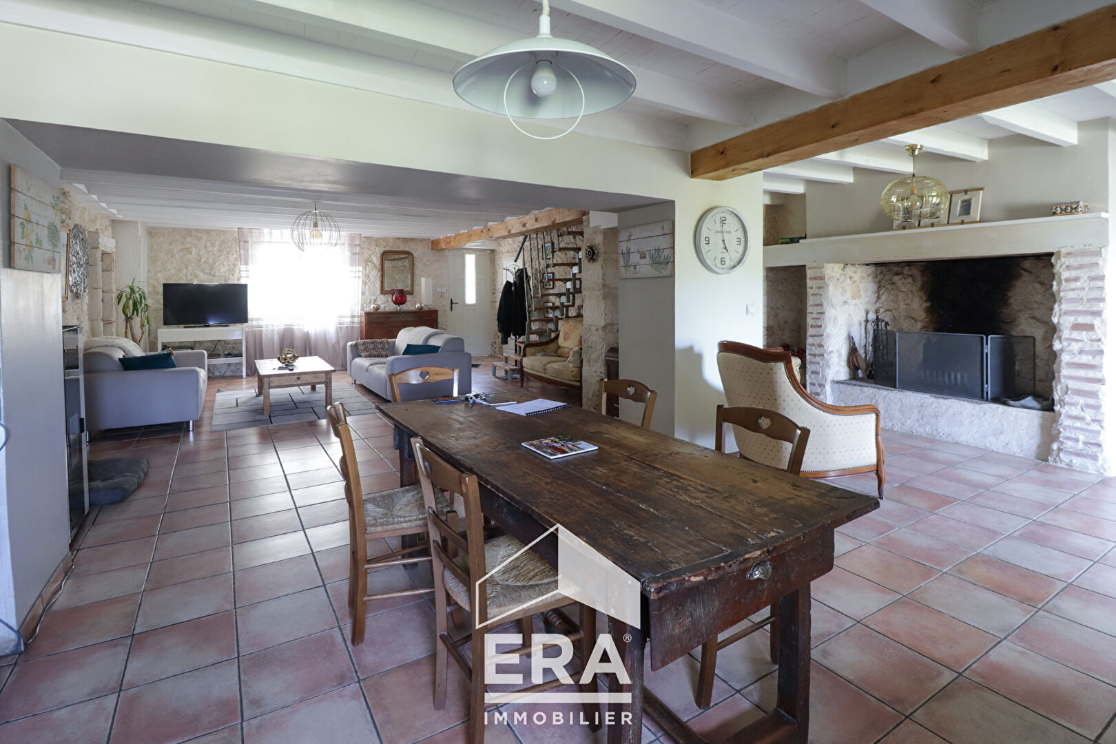 Photo Maison en pierre entièrement rénovée image 3/5