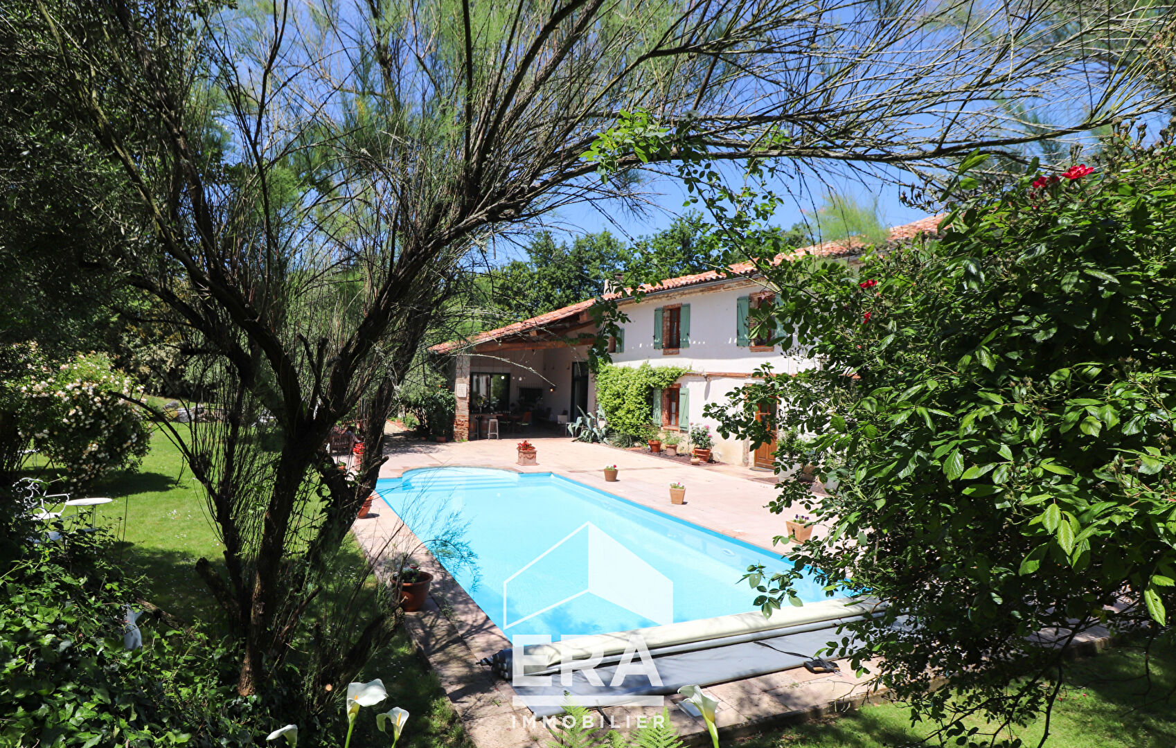 Photo Propriété d'exception : maison avec 3 chambres d'hôtes indépendantes image 2/6