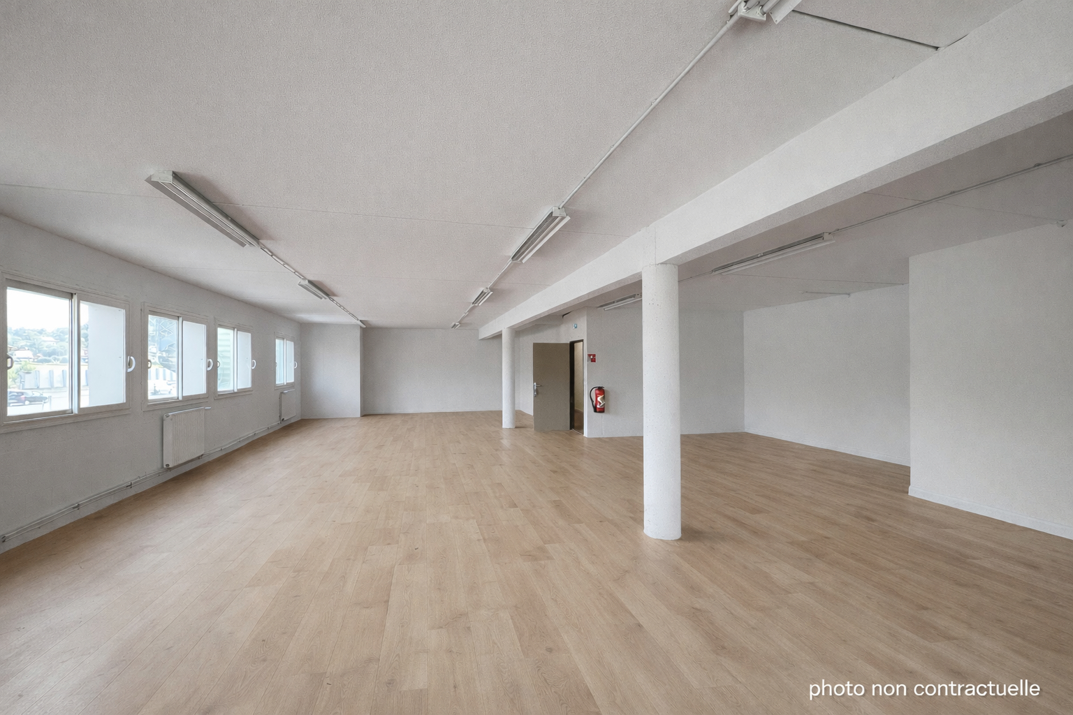 Photo LOCAL COMMERCIAL 200M² - ALBITECH image 1/6