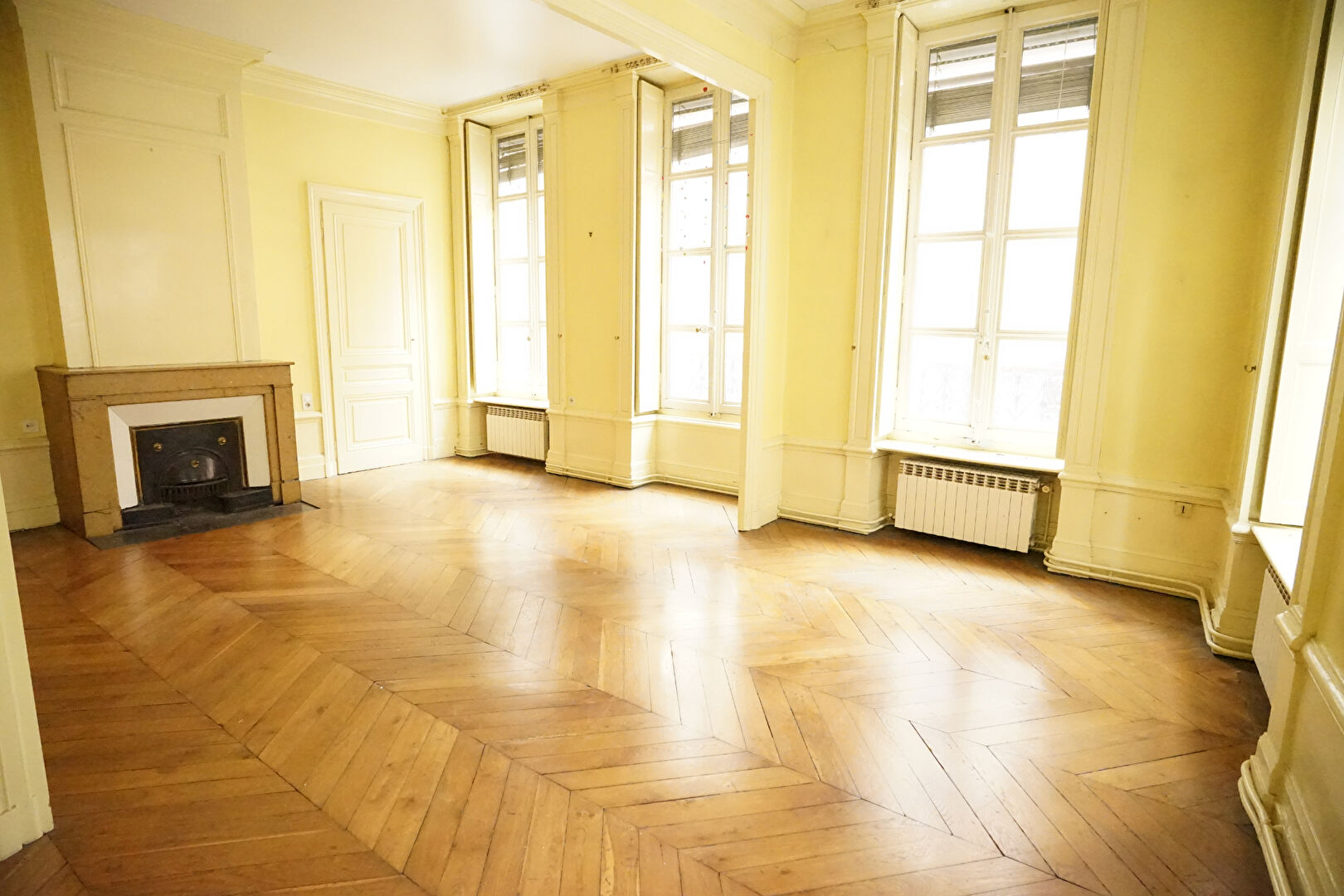 LYON 5 T3 81m²