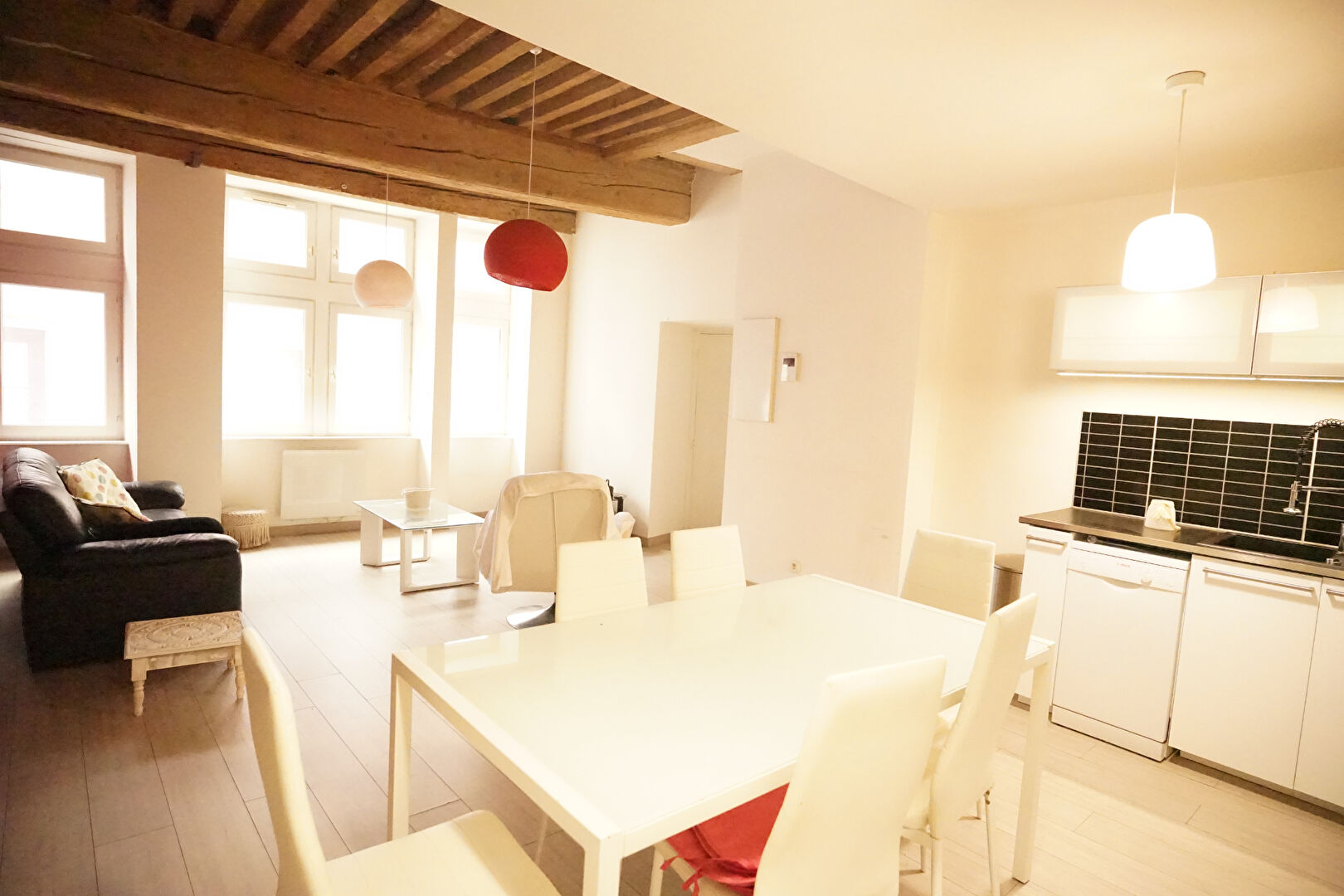 Photo T3 secteur Saint Jean / Quai Romain Rolland image 3/6
