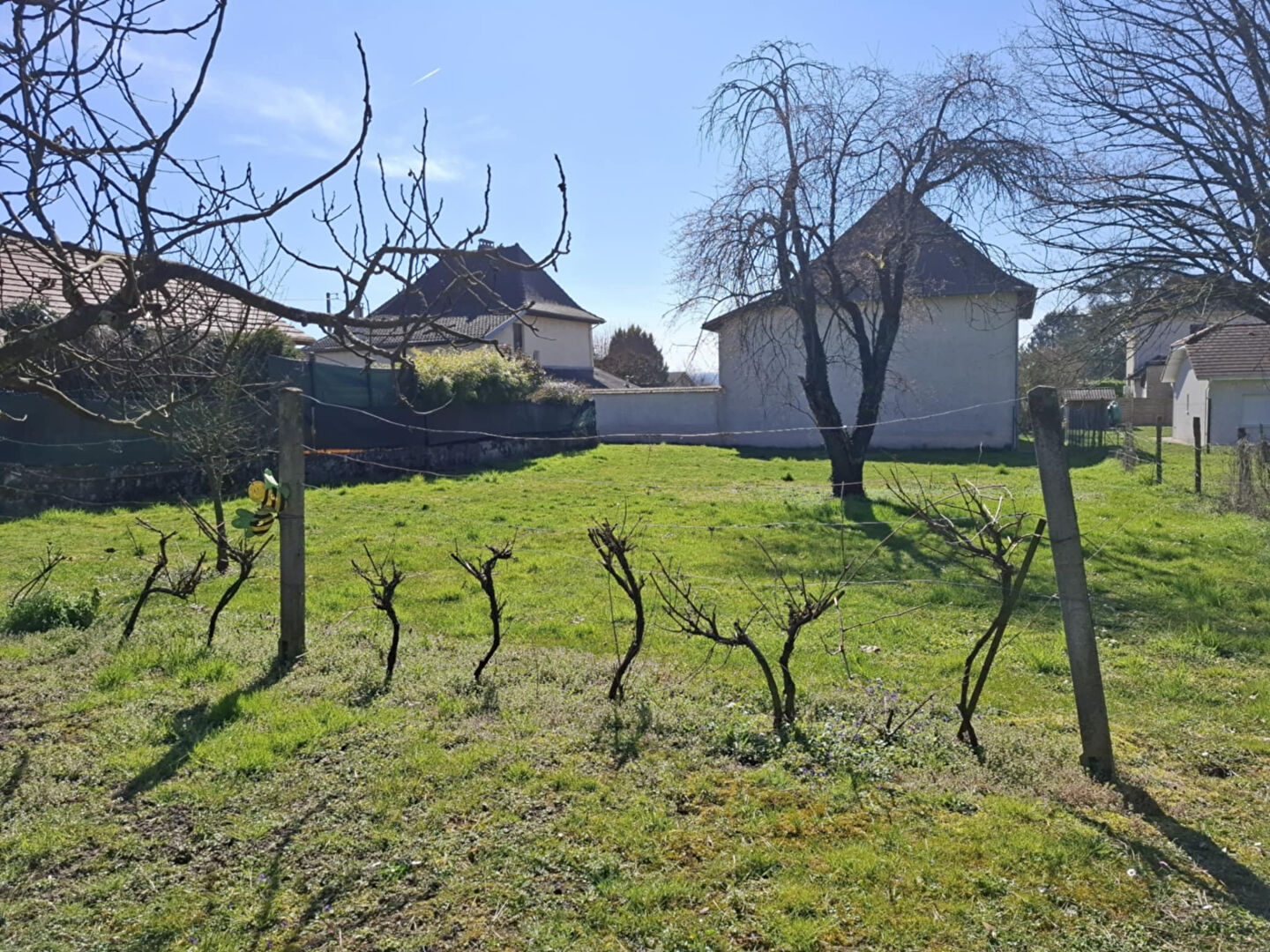 Terrain plat centre Les Avenières