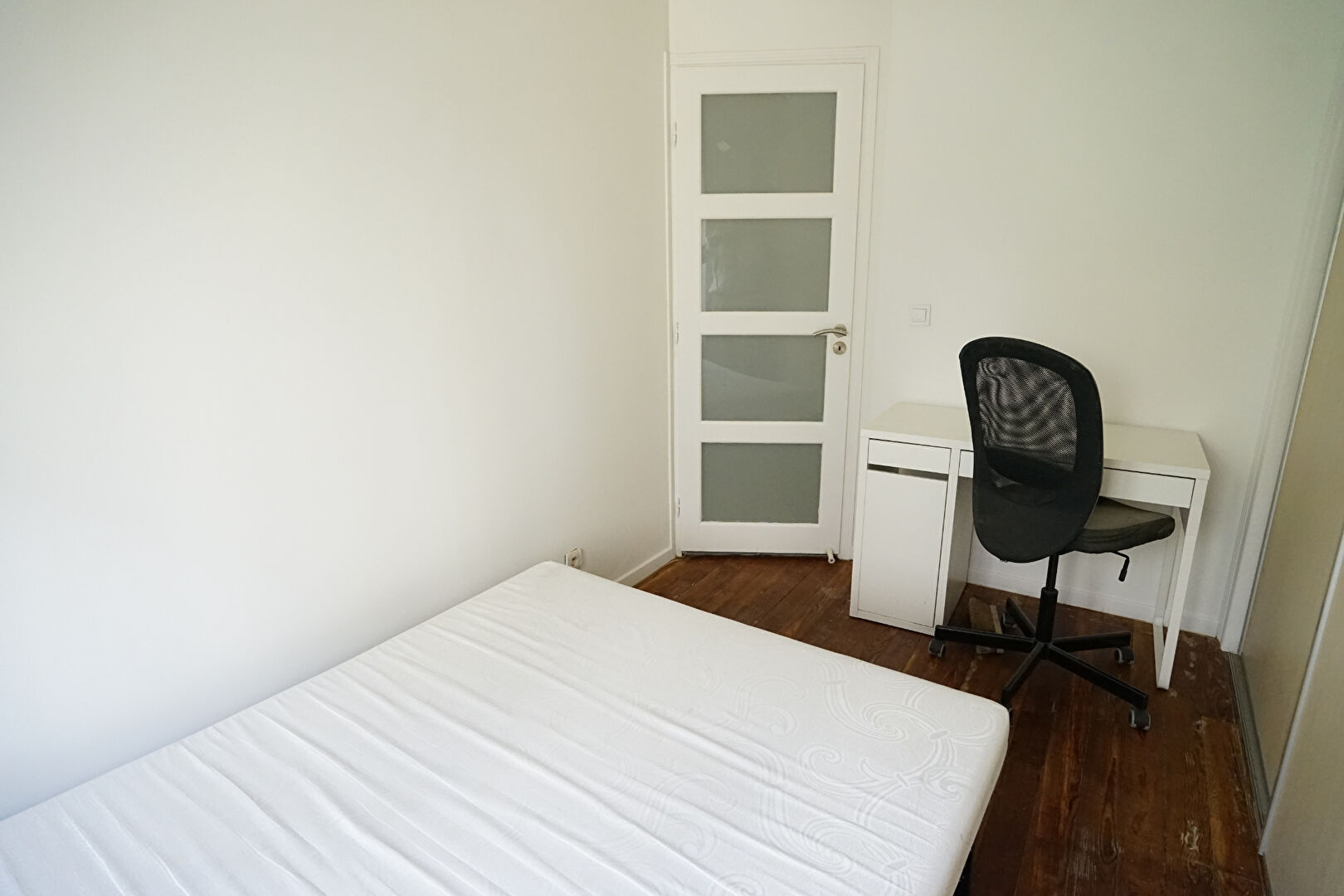 Photo Appartement T2  Metro Gratte Ciel DPE class D image 5/6