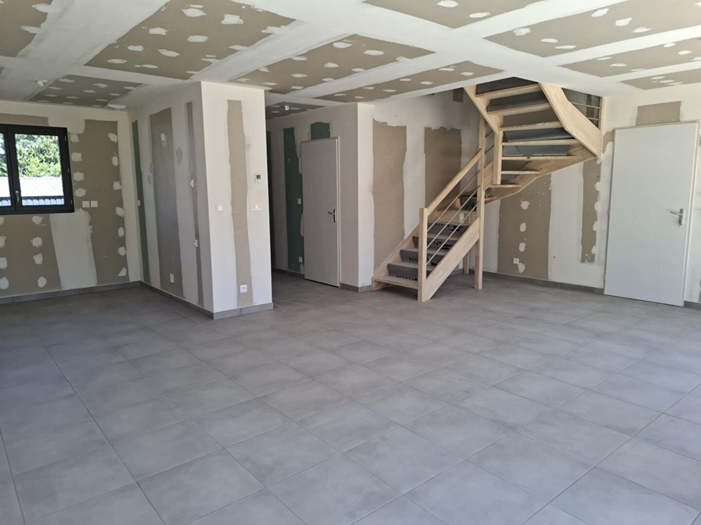 Photo Maison en RE 2020 construite en 2025 de type T4 + garage + garage et combles aménageables de 25 m² image 6/6