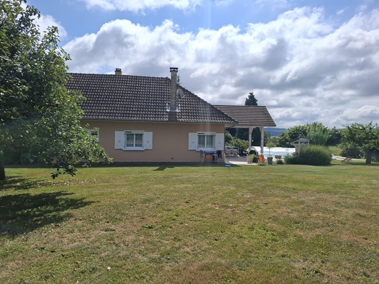 Photo Maison Plain-pied avec combles aménageables et vue dégagée image 2/6