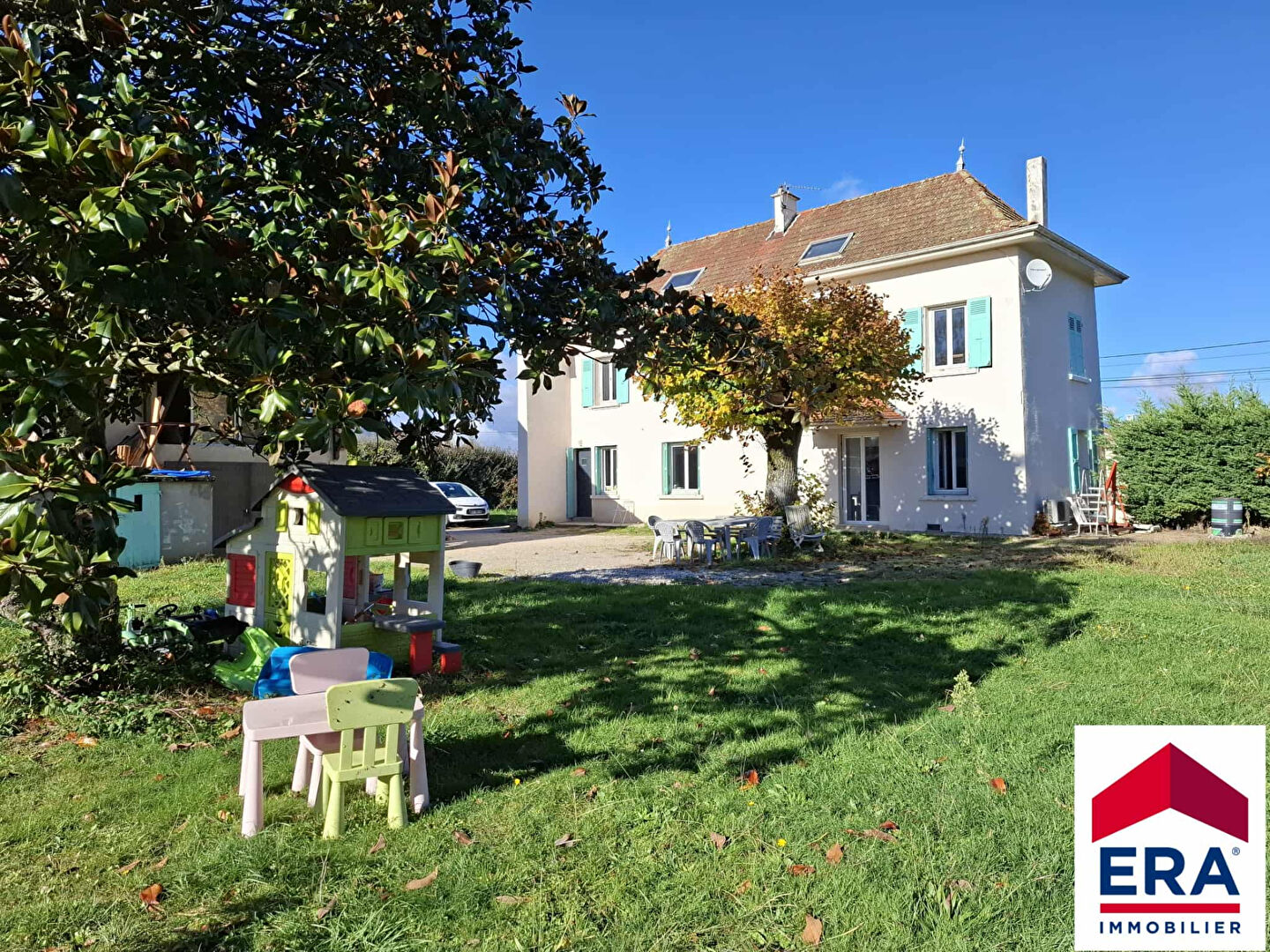 Dauphinoise rénovée 4 chambres + dépendance